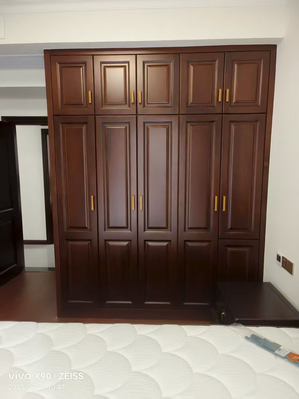 檀香山  4室2厅2卫    103.8万客厅