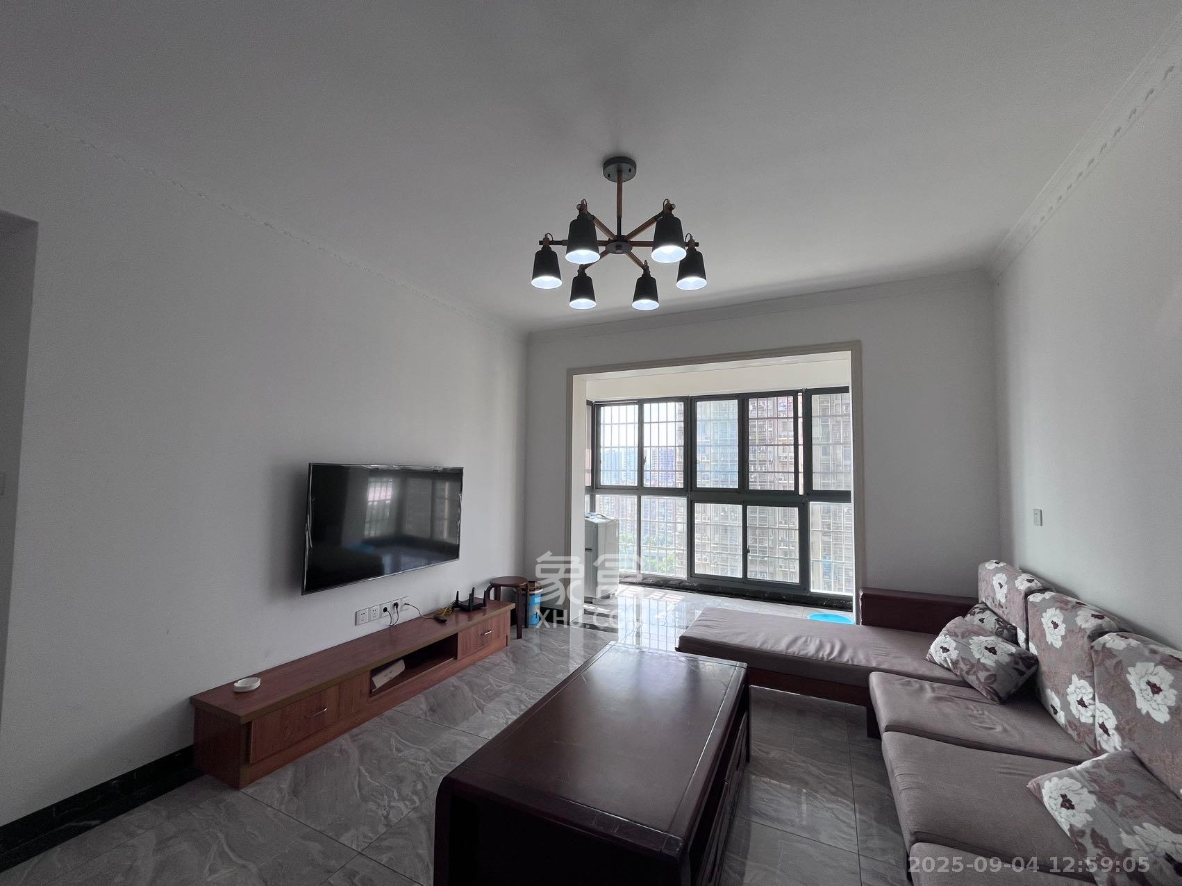 星城新宇桃花苑  3室2厅1卫    2000.0元/月室内图