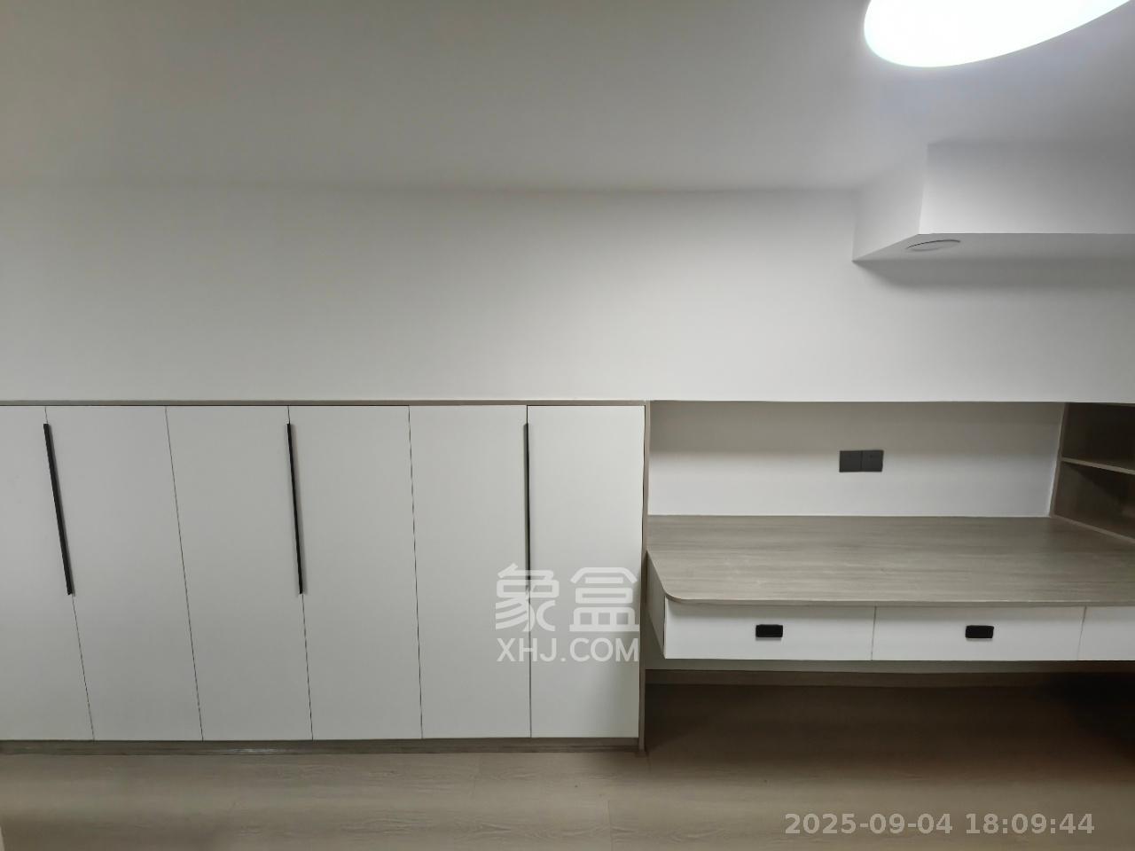 新长海D1站  1室1厅1卫    1600.0元/月室内图