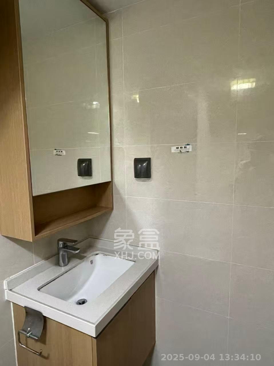 阳光城檀悦  1室1厅1卫    2200.0元/月室内图