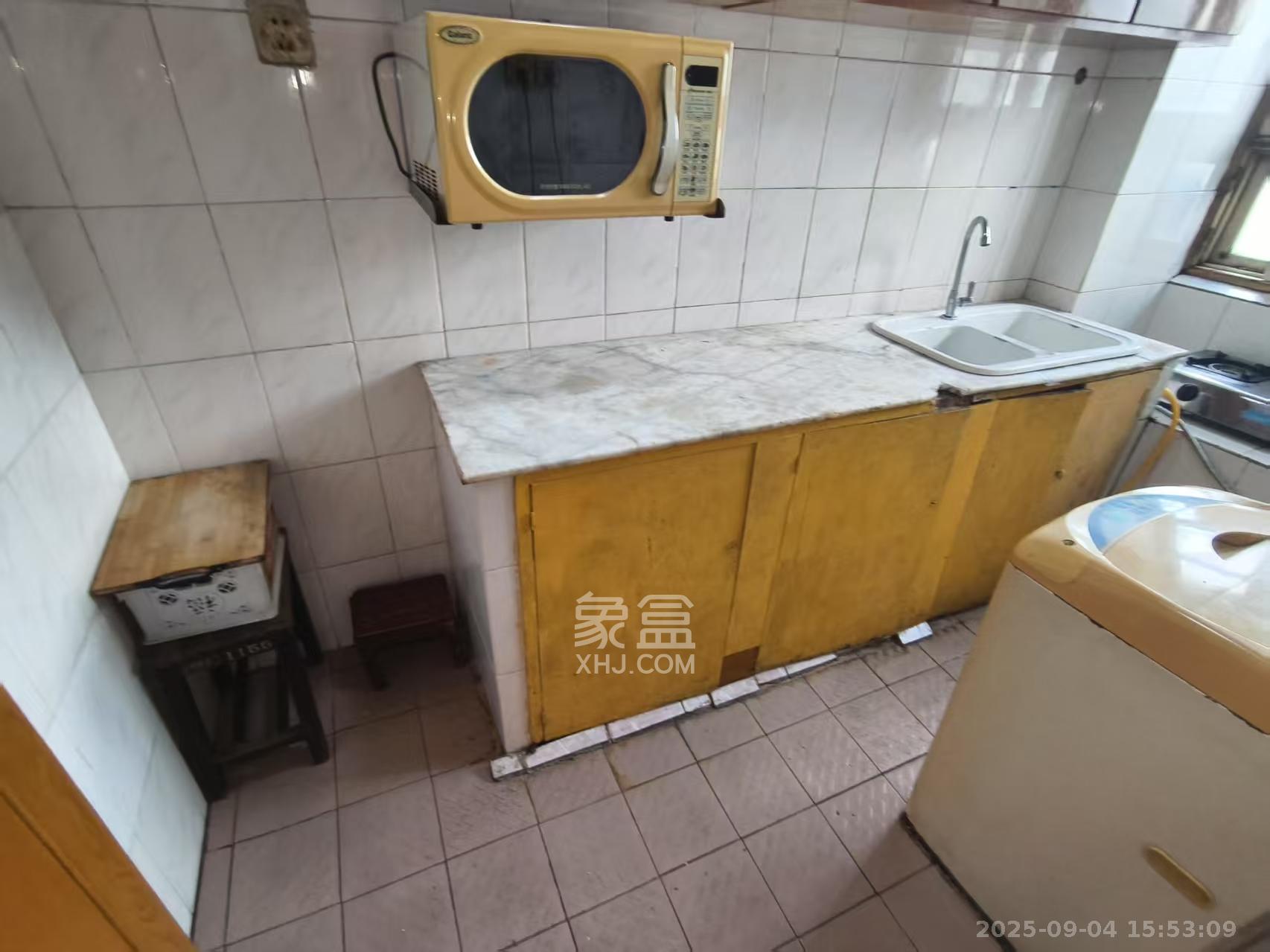 湖工家园 2室1厅1卫 1200.0元/月 湖工家园 2室1厅1卫 1200.0元/月室内图