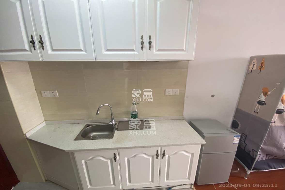 乐尚城 1室1厅1卫 1100.0元/月 乐尚城 1室1厅1卫 1100.0元/月室内图