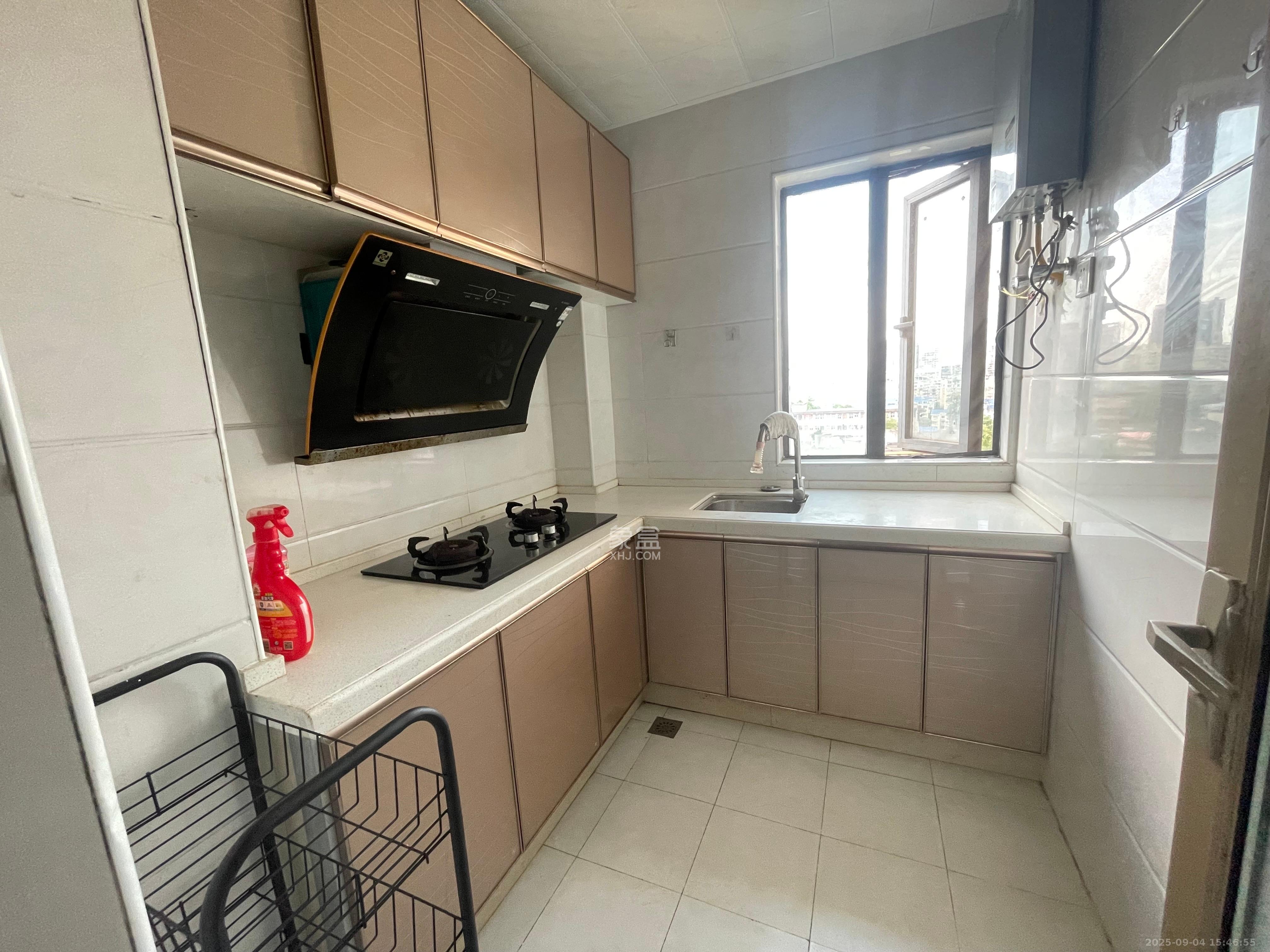 梦泽园美美公馆 1室1厅1卫 1900.0元/月 梦泽园美美公馆 1室1厅1卫 1900.0元/月室内图