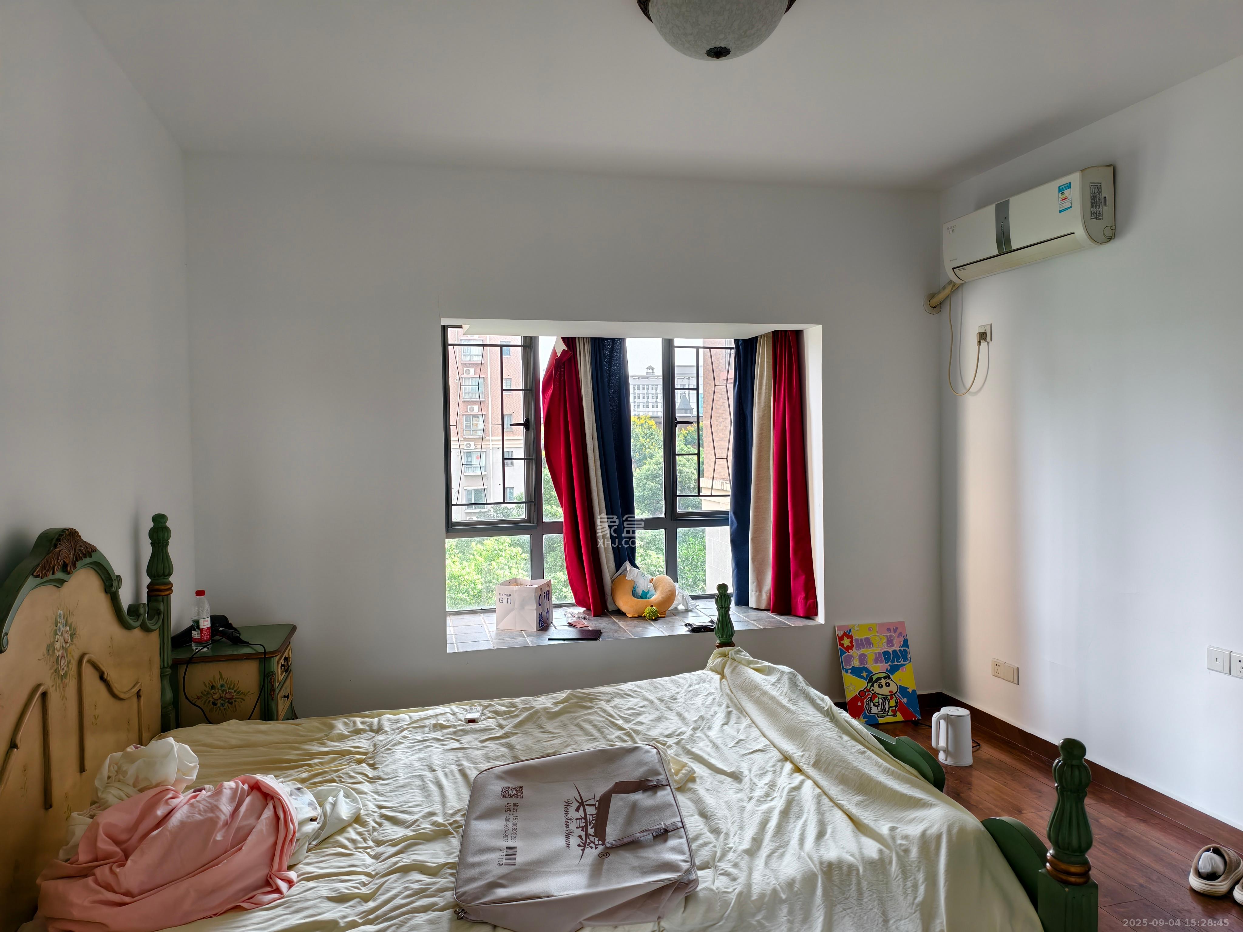 上海城小区  4室2厅2卫    2500.0元/月 上海城小区  4室2厅2卫    2500.0元/月室内图