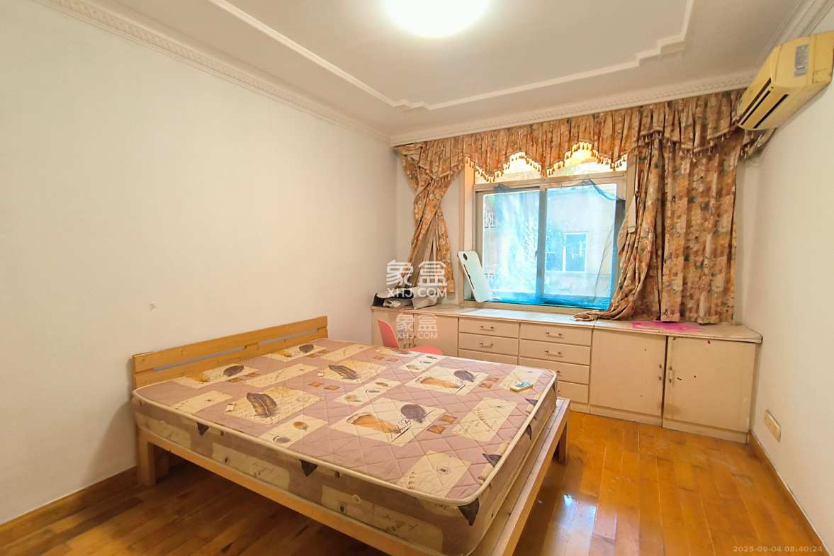 电影院宿舍 2室1厅1卫 2600.0元/月 电影院宿舍 2室1厅1卫 2600.0元/月室内图