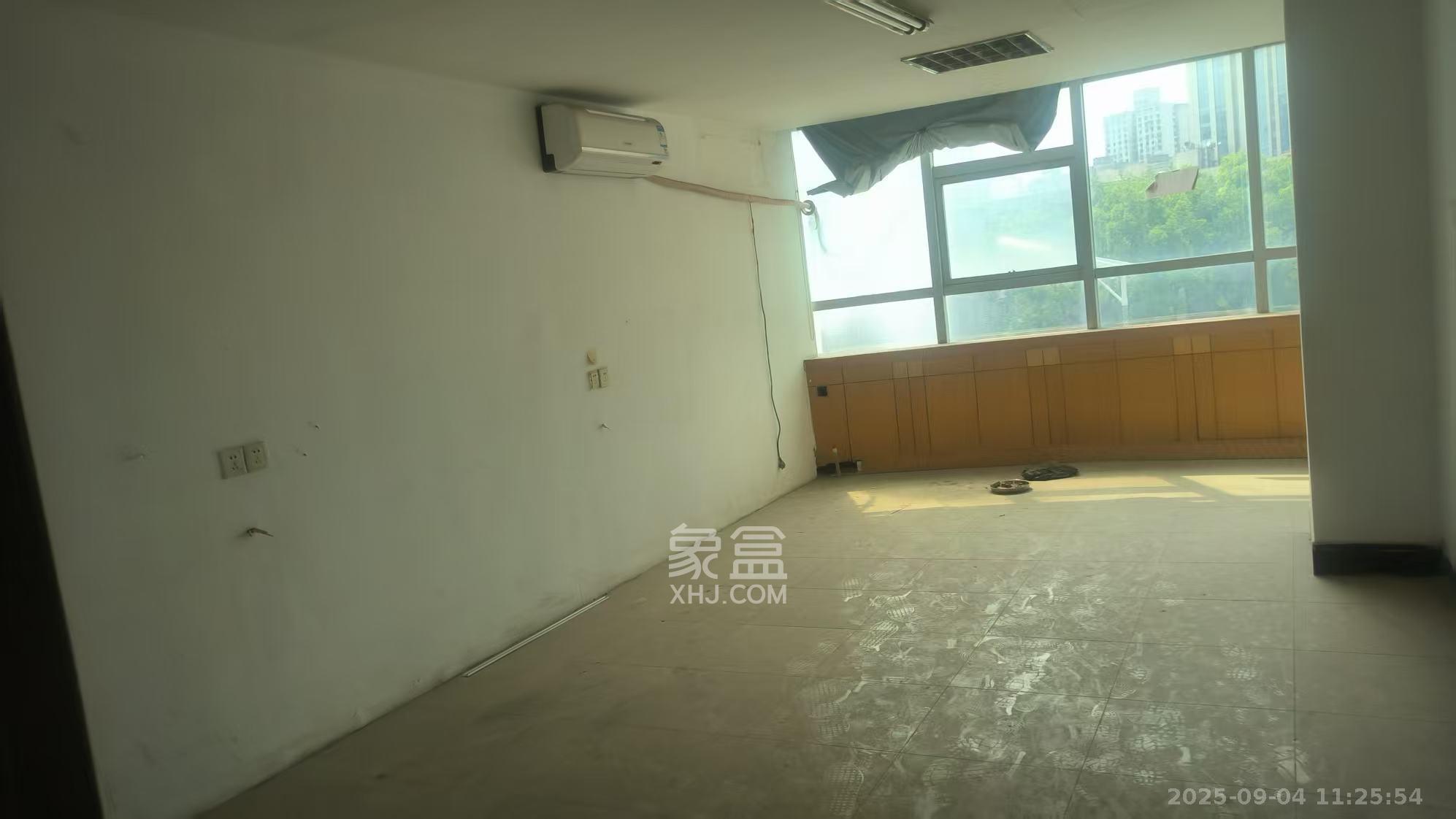 华盛花园   946.37㎡      27000.0元/月室内图