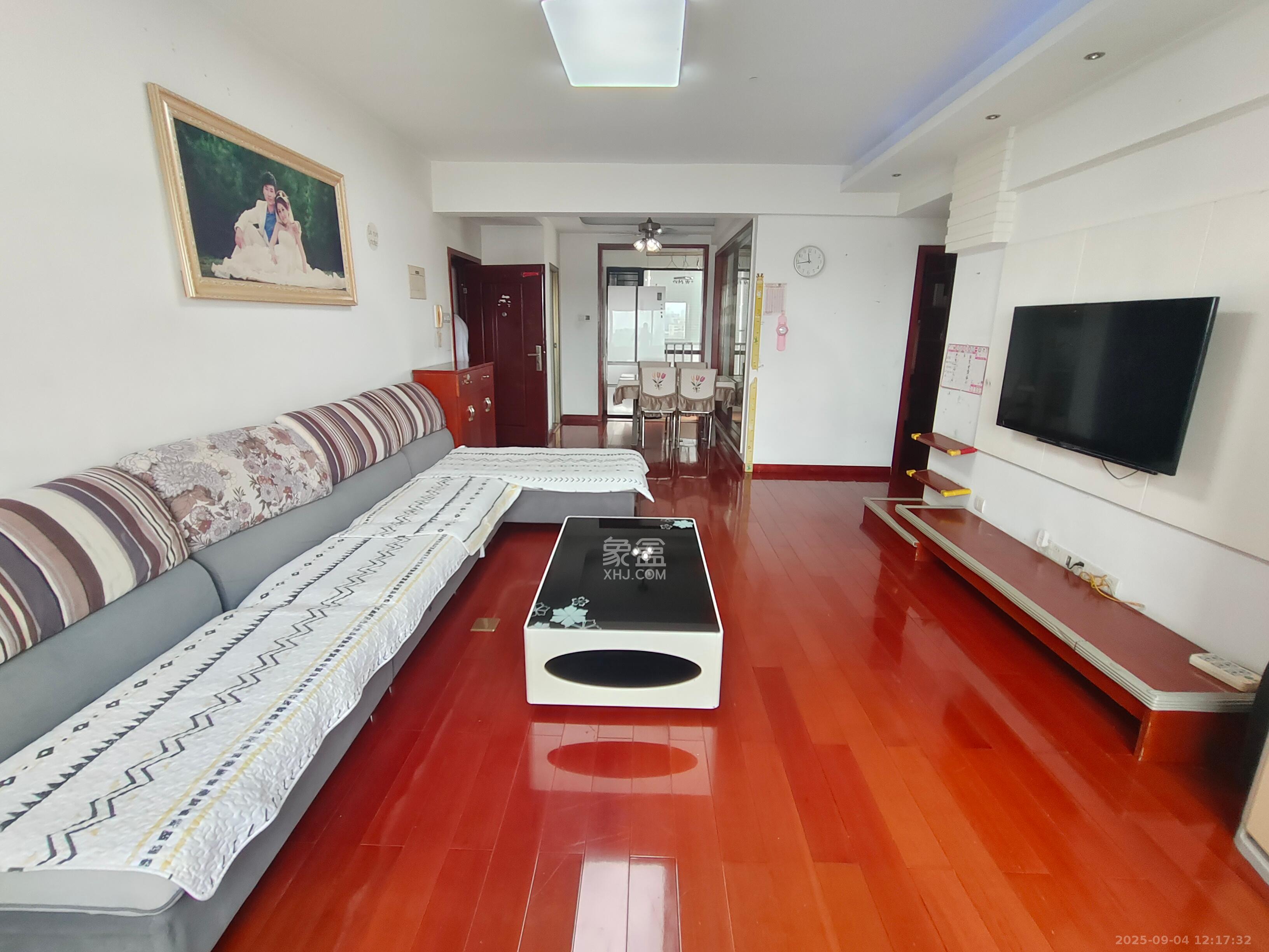 和庄  3室2厅1卫    2500.0元/月室内图