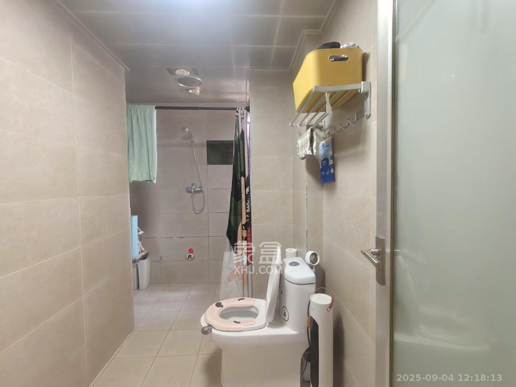 优山美地 2室2厅1卫 2350.0元/月 优山美地 2室2厅1卫 2350.0元/月室内图