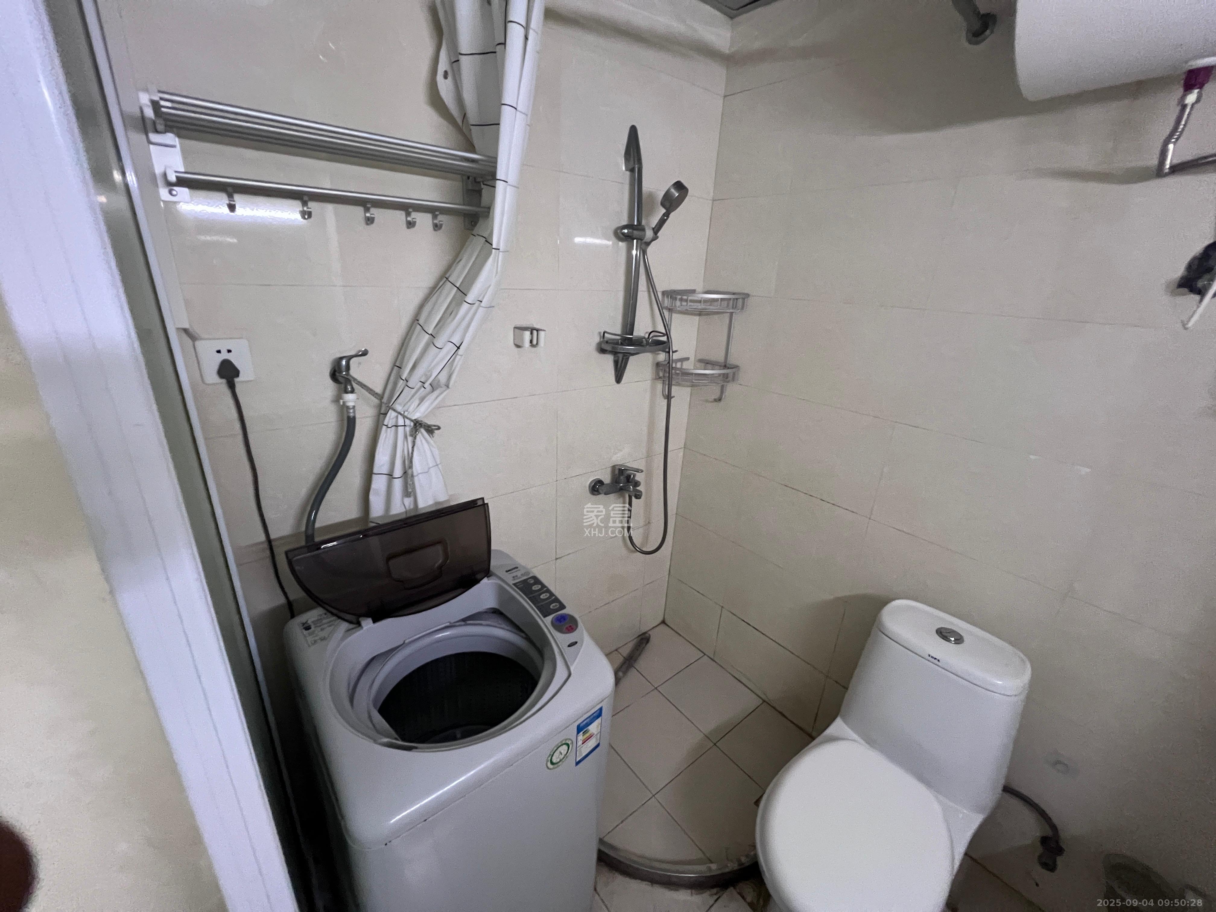 名富公寓 1室1厅1卫 1500.0元/月 名富公寓 1室1厅1卫 1500.0元/月室内图