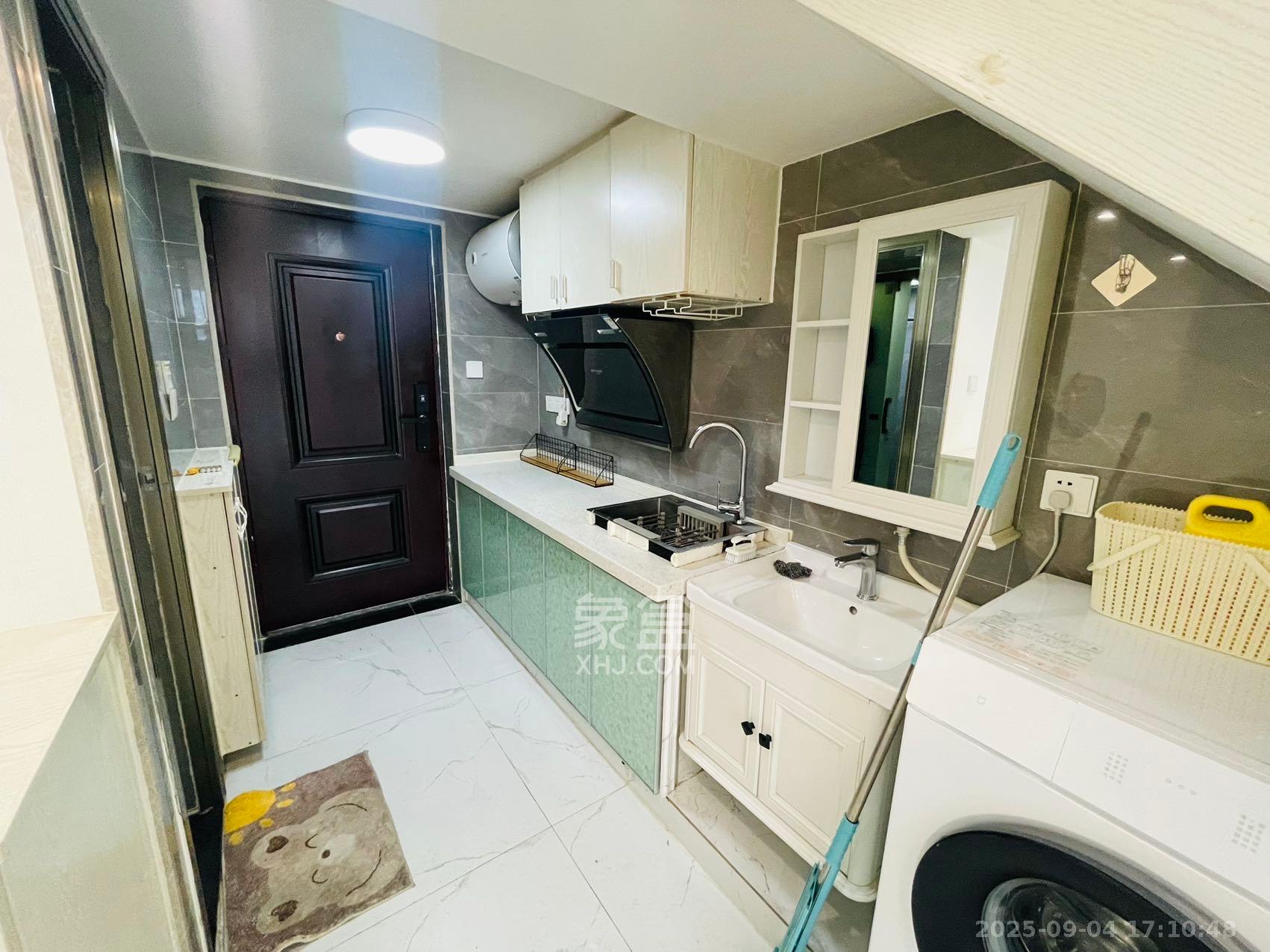 裕天国际商汇中心  1室1厅1卫    1200.0元/月室内图