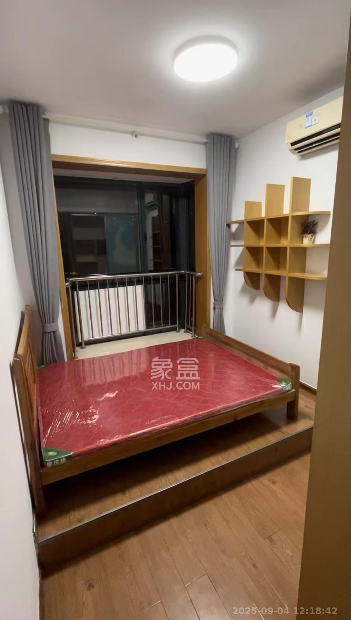 华天LOHO小镇 3室2厅2卫 1800.0元/月 华天LOHO小镇 3室2厅2卫 1800.0元/月室内图