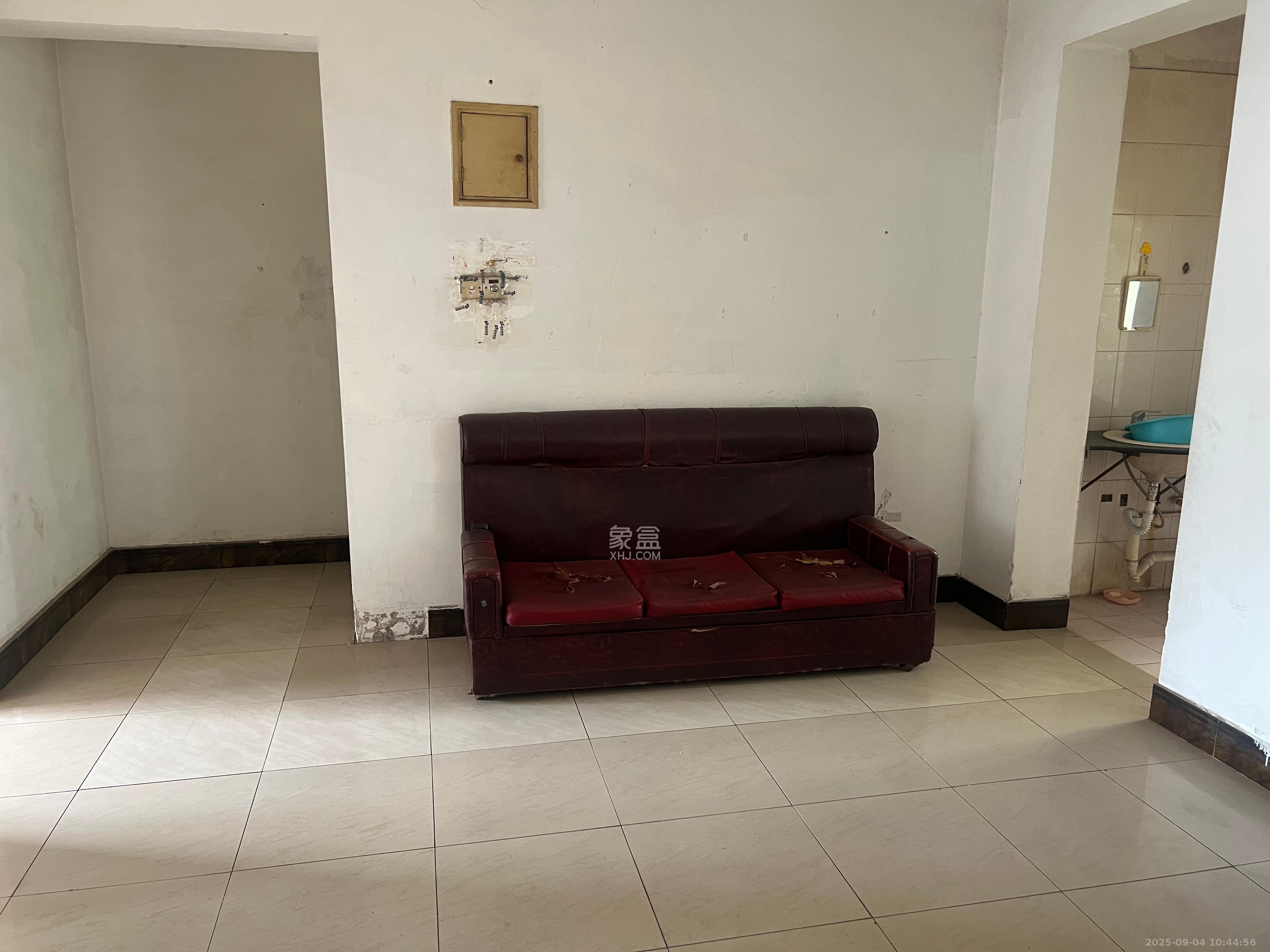 谢家冲  2室1厅1卫    1200.0元/月 谢家冲  2室1厅1卫    1200.0元/月室内图