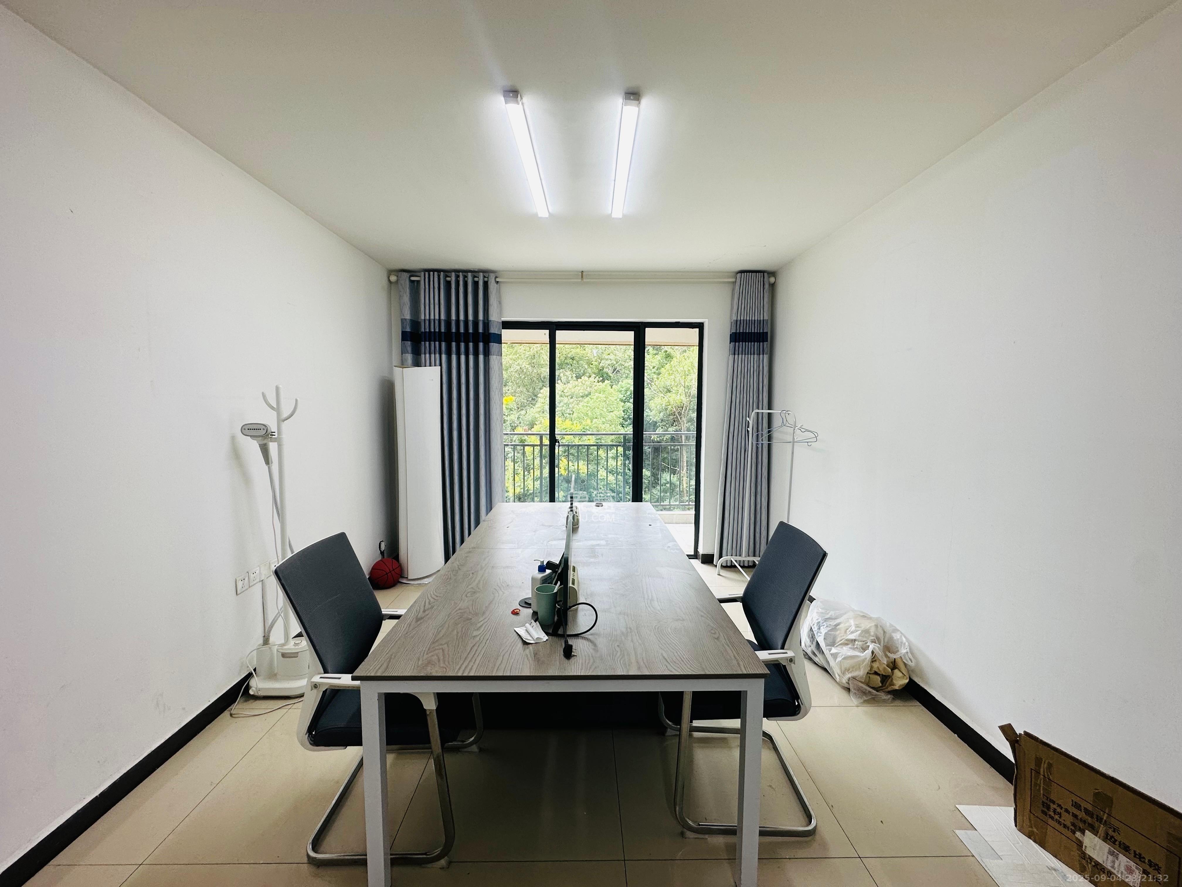 骑龙大街(骑龙苑)  3室2厅1卫    2000.0元/月 骑龙大街(骑龙苑)  3室2厅1卫    2000.0元/月室内图