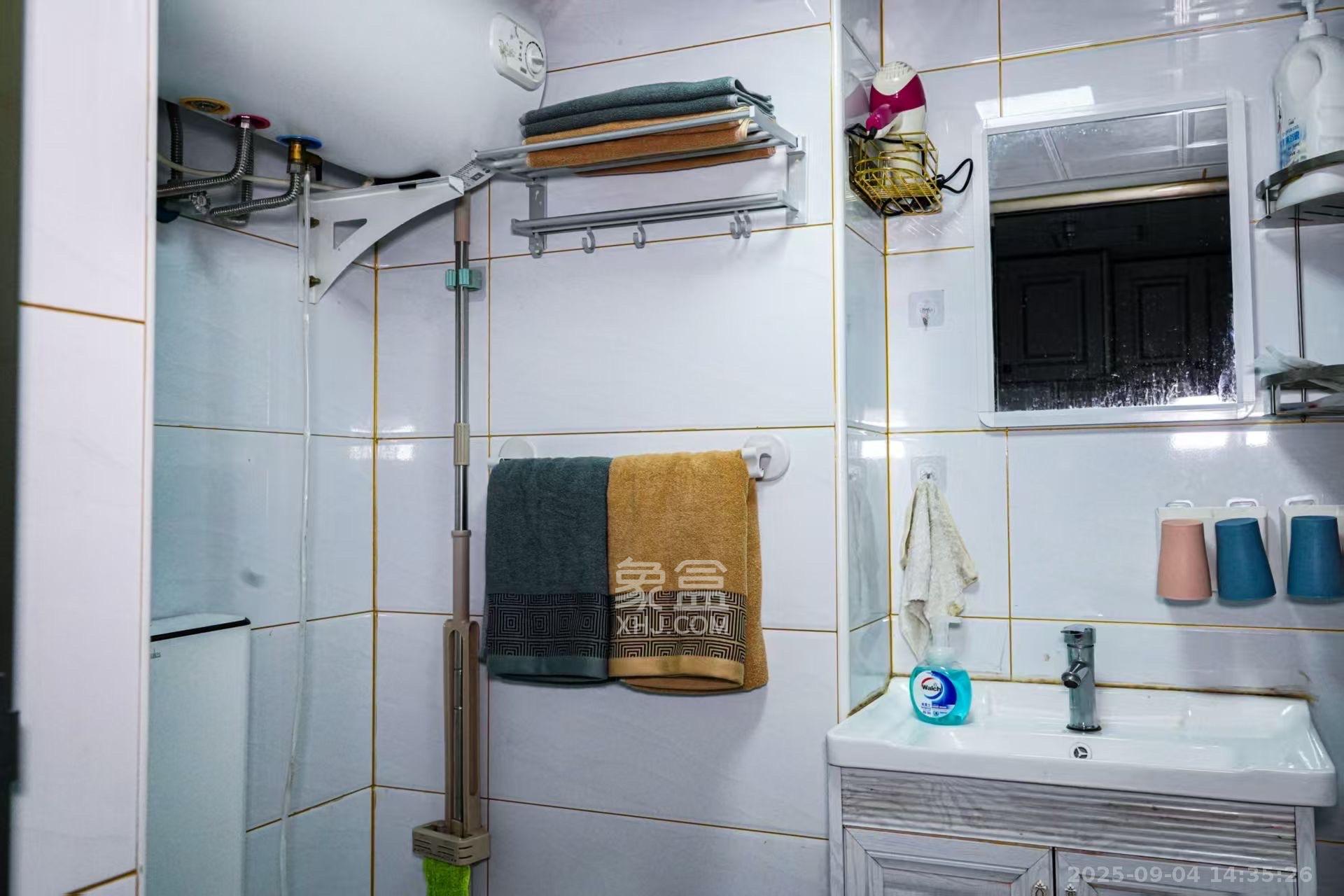 东盈商业广场(华泉城市广场)  2室1厅1卫    2400.0元/月 东盈商业广场(华泉城市广场)  2室1厅1卫    2400.0元/月室内图