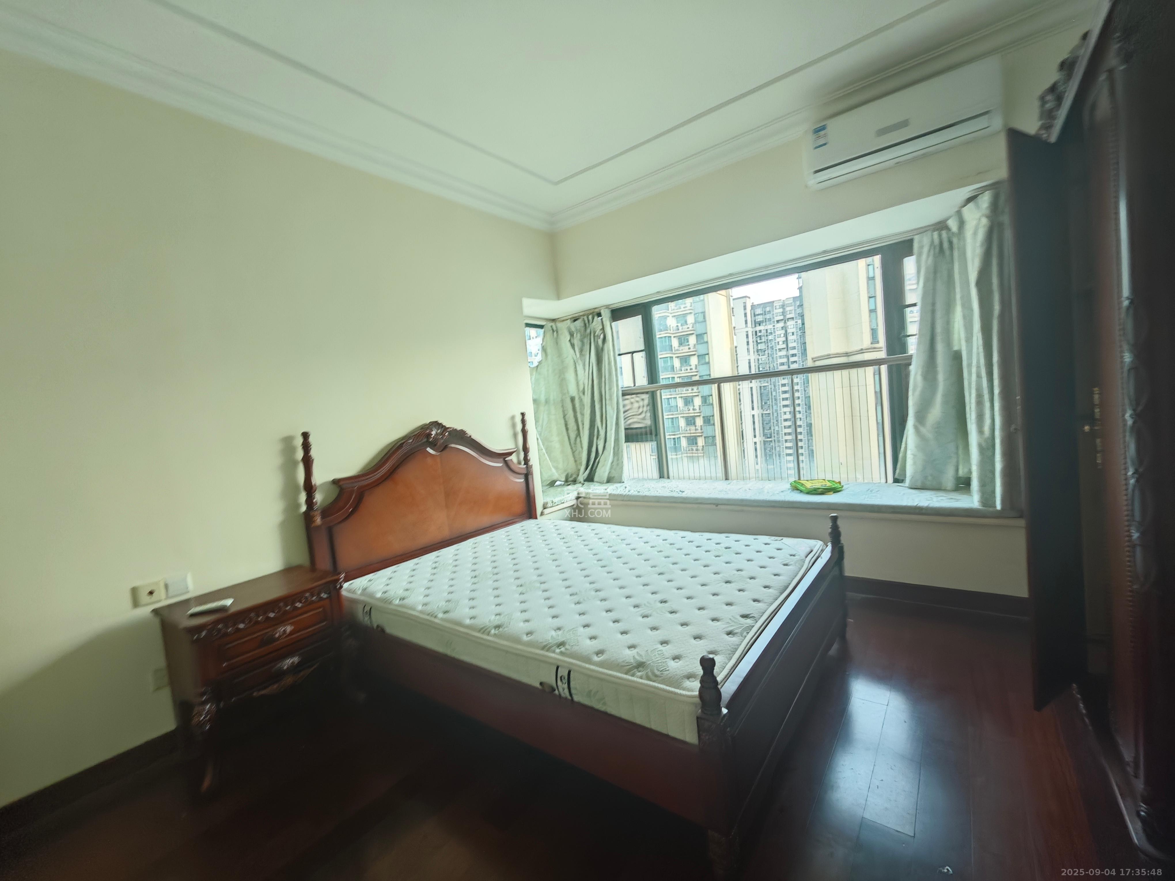 恒大翡翠华庭  3室2厅2卫    2400.0元/月室内图