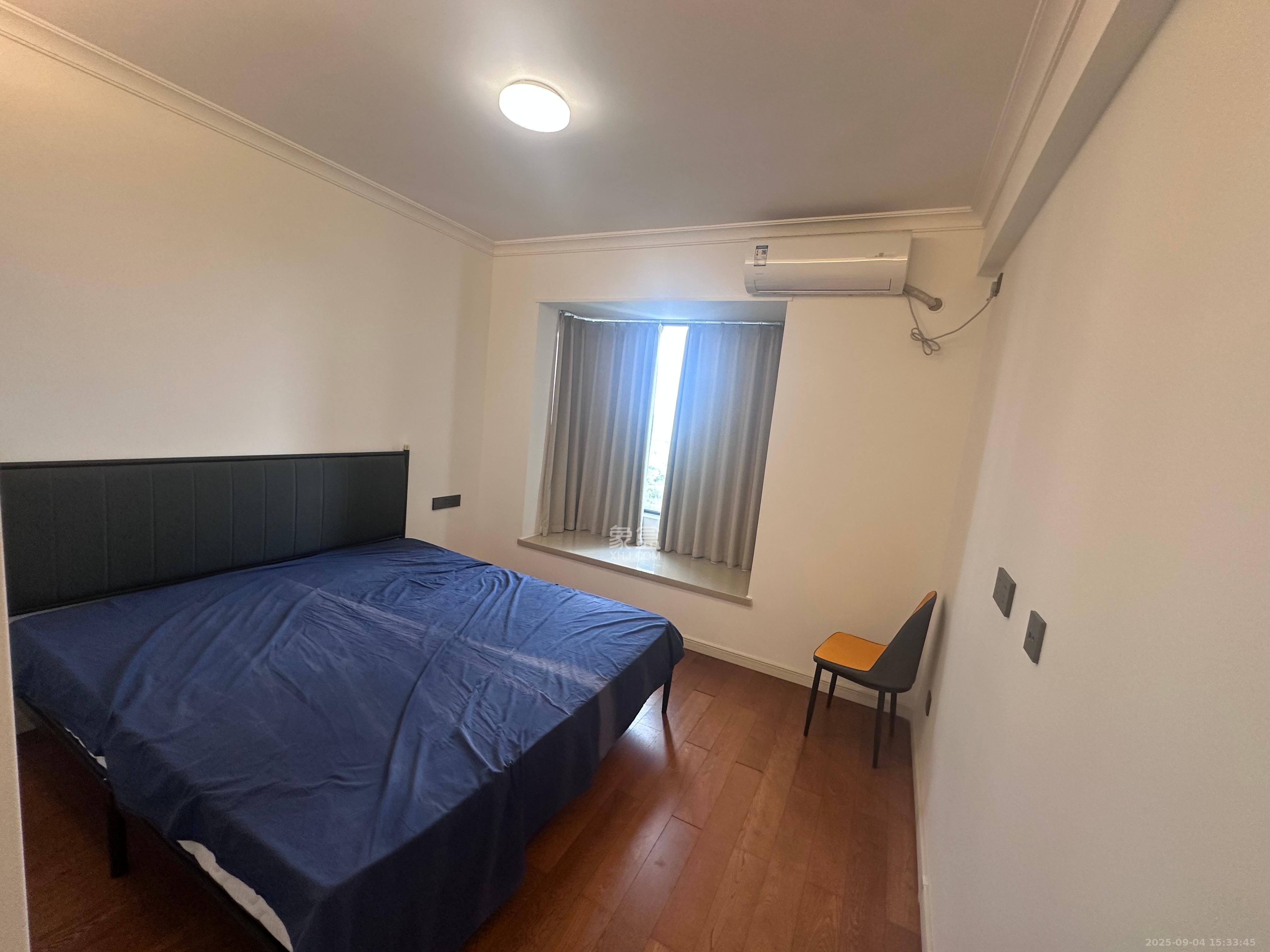 万科魅力之城锋镜里 4室2厅2卫 3300.0元/月 万科魅力之城锋镜里 4室2厅2卫 3300.0元/月室内图