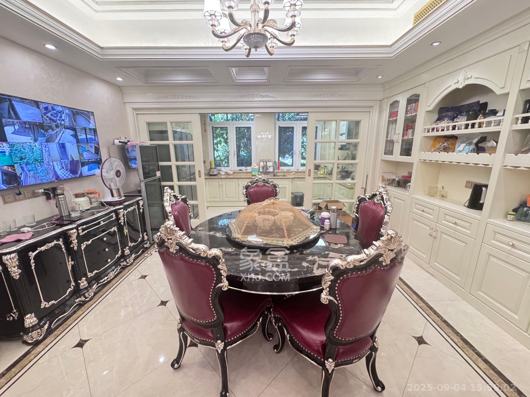 江河中央洋房 5室2厅3卫 28000.0元/月 江河中央洋房 5室2厅3卫 28000.0元/月室内图