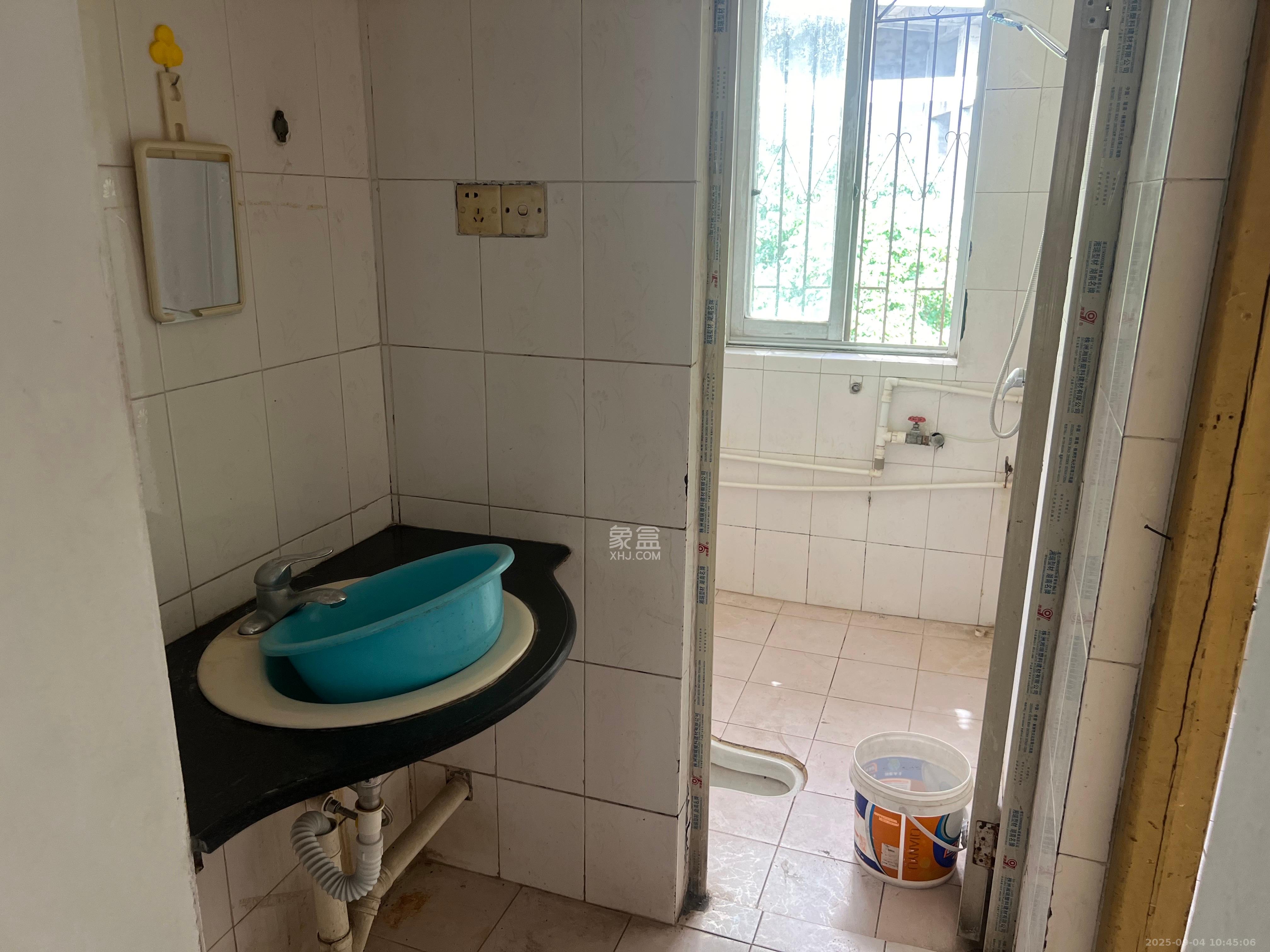 谢家冲  2室1厅1卫    1200.0元/月 谢家冲  2室1厅1卫    1200.0元/月室内图