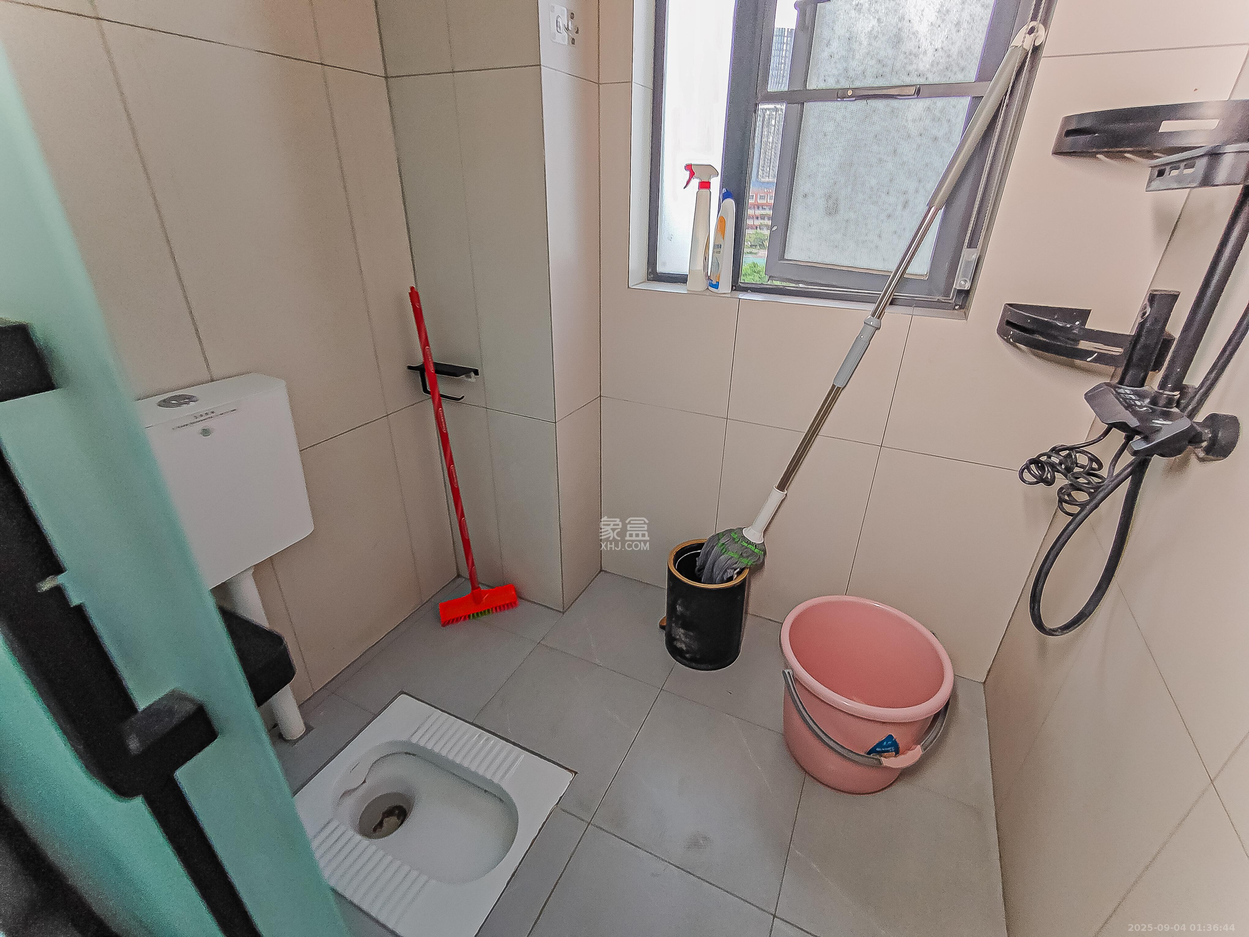 韭菜园嘉苑  4室1厅1卫    225.0万 韭菜园嘉苑  4室1厅1卫    225.0万卫生间