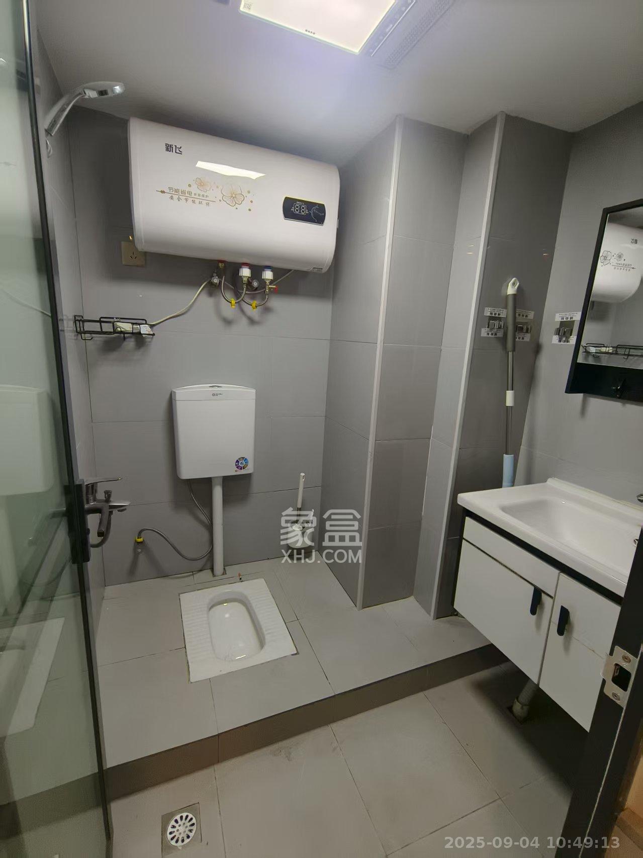 芙蓉大厦  1室1厅1卫    1800.0元/月 芙蓉大厦  1室1厅1卫    1800.0元/月室内图