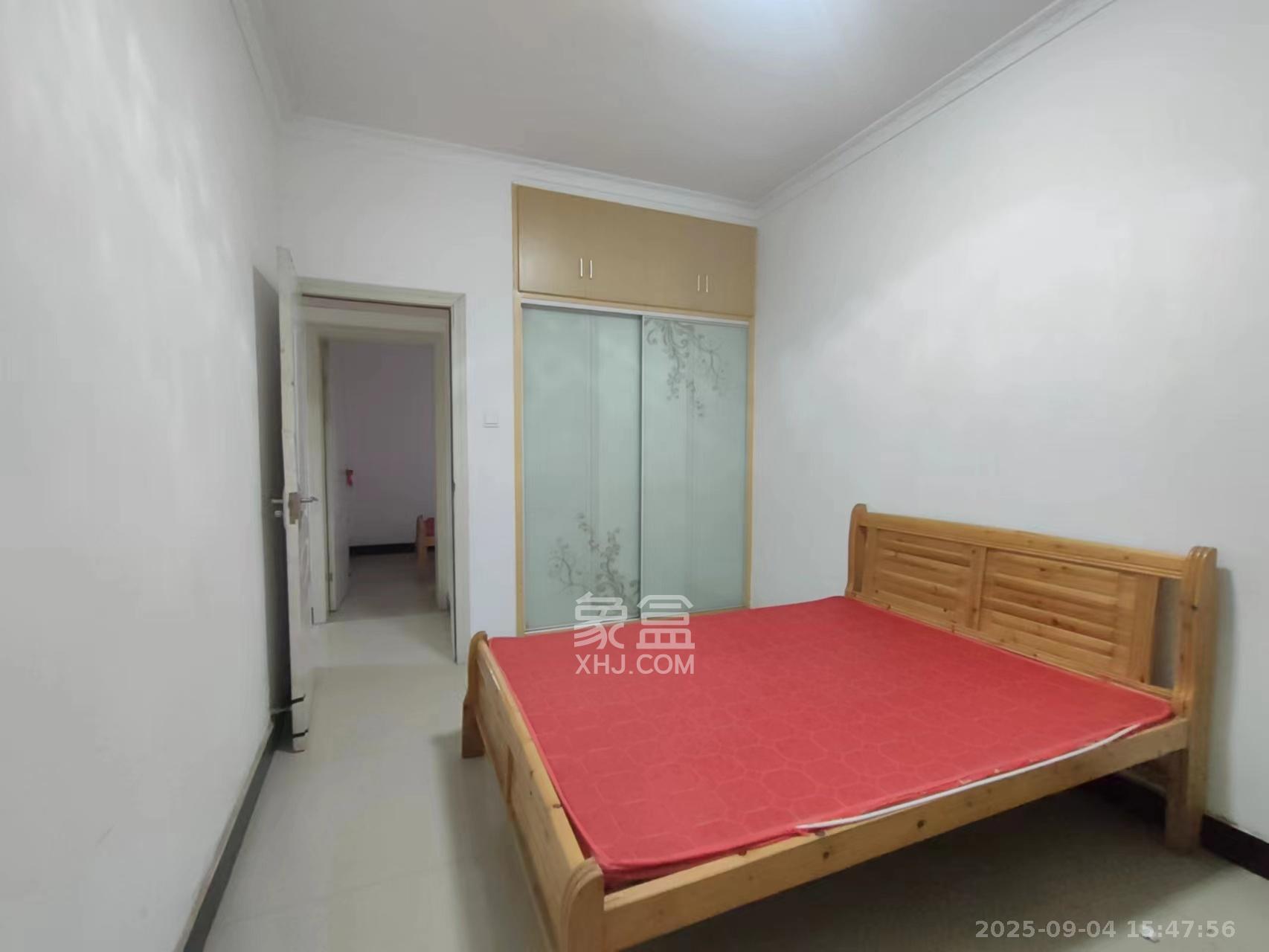 湘绣城  3室2厅1卫    1500.0元/月室内图