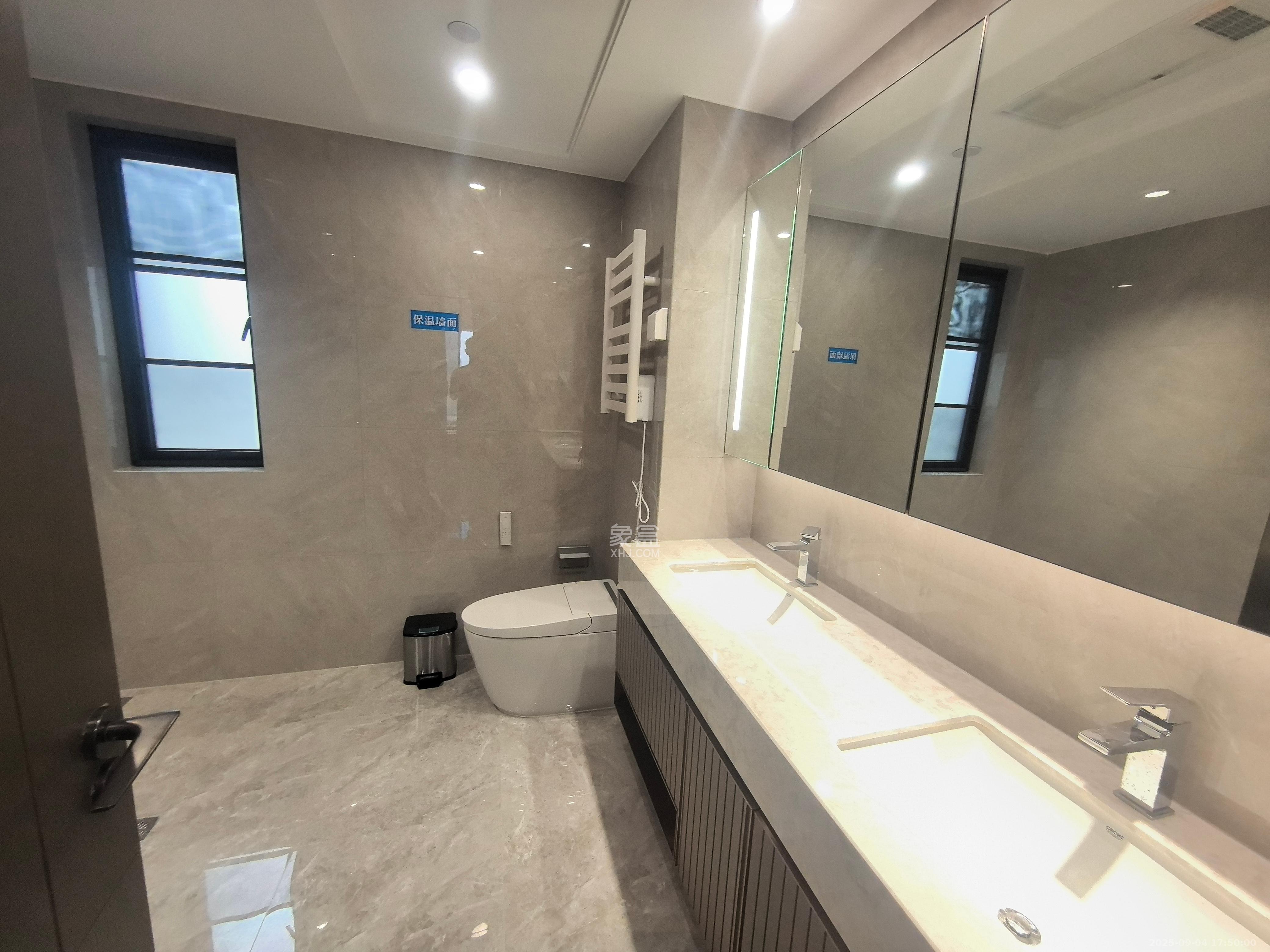 滨江府1913 4室2厅2卫 13000.0元/月 滨江府1913 4室2厅2卫 13000.0元/月室内图