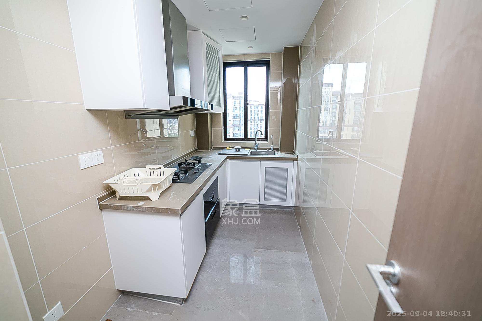 新力铂园（江山云著）  3室2厅2卫    116.8万其他