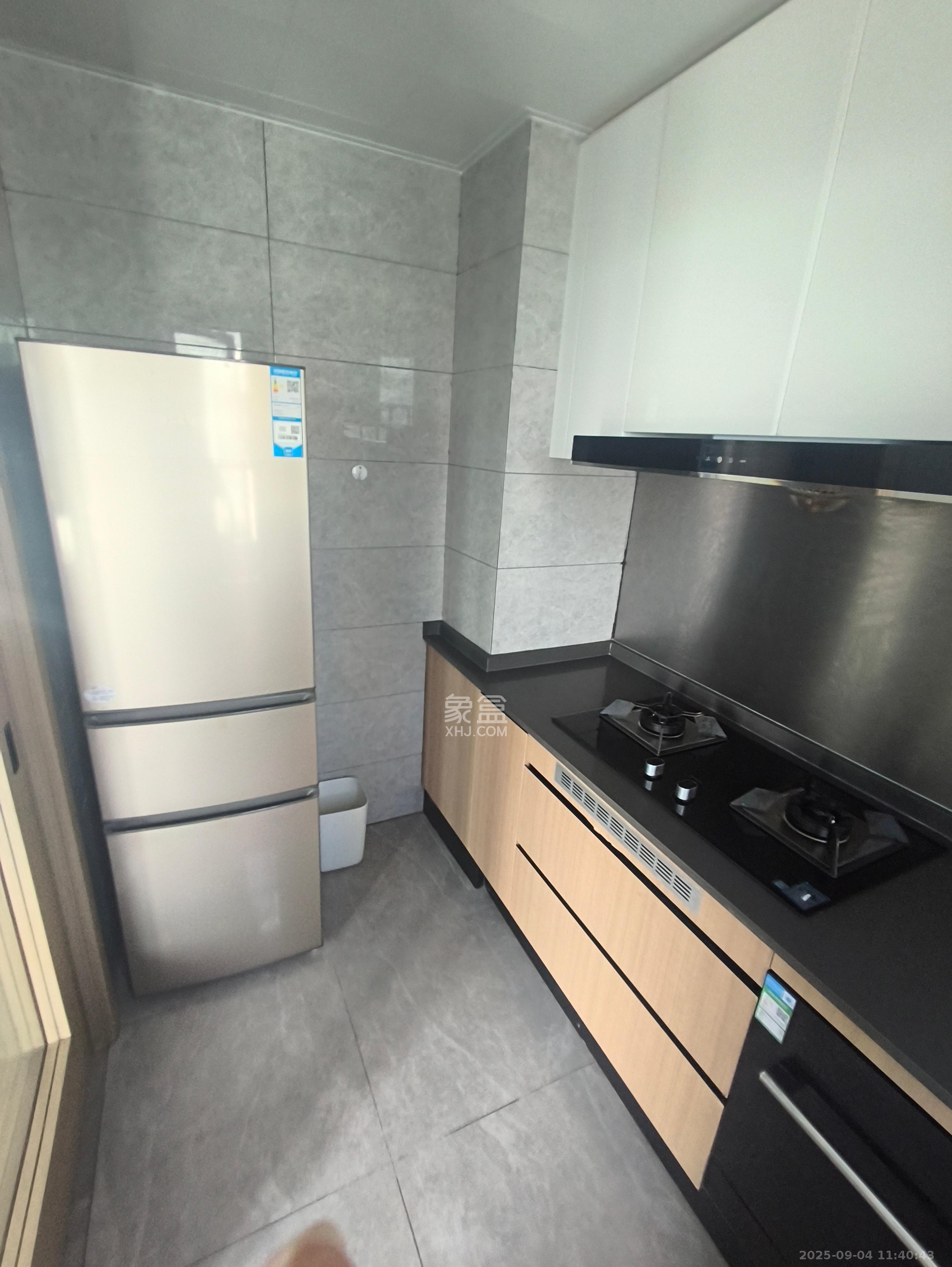 爱家当代境 4室2厅2卫 3500.0元/月 爱家当代境 4室2厅2卫 3500.0元/月室内图