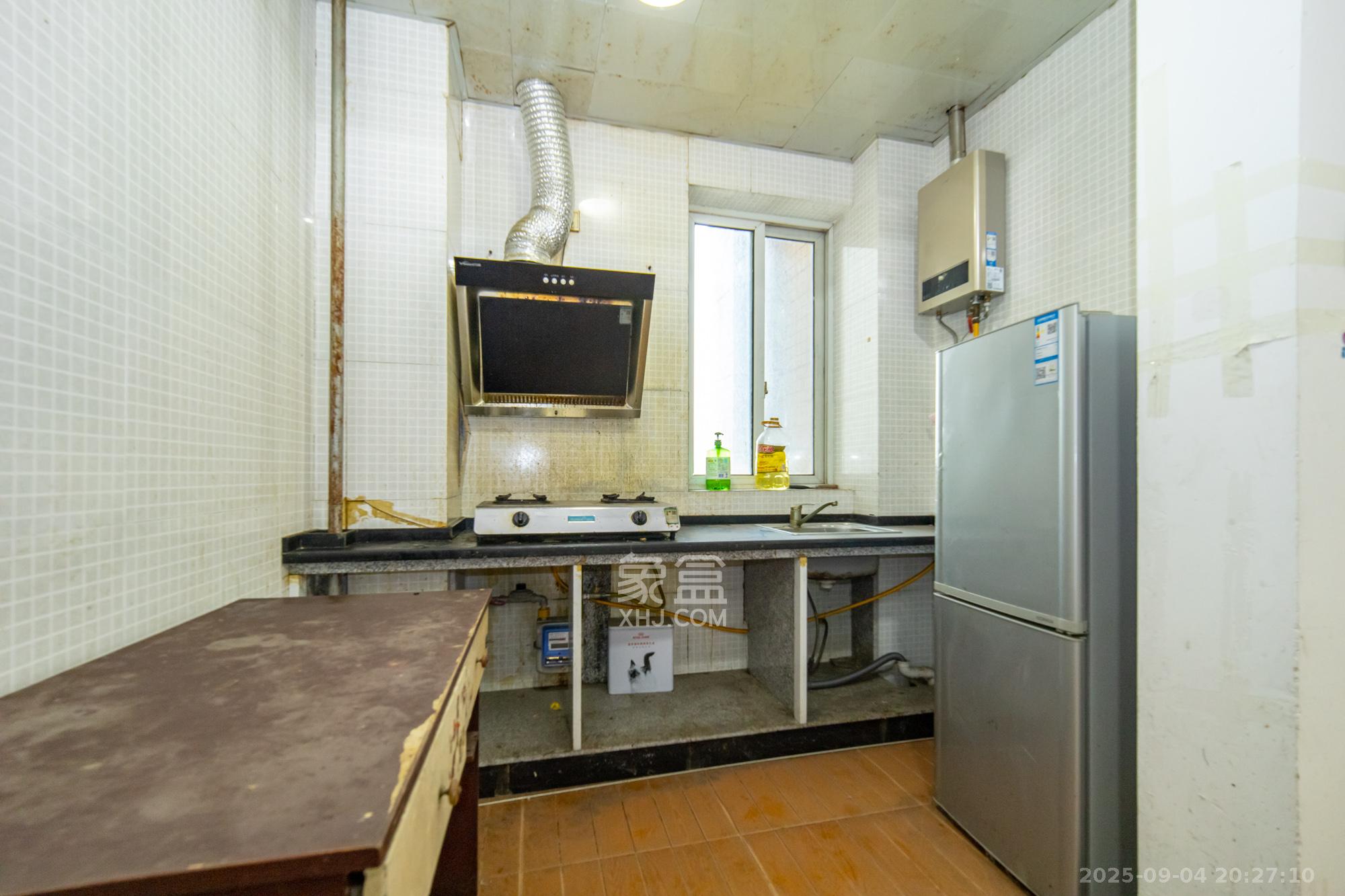 爱琴海岸 2室2厅1卫 36.8万 爱琴海岸 2室2厅1卫 36.8万厨房