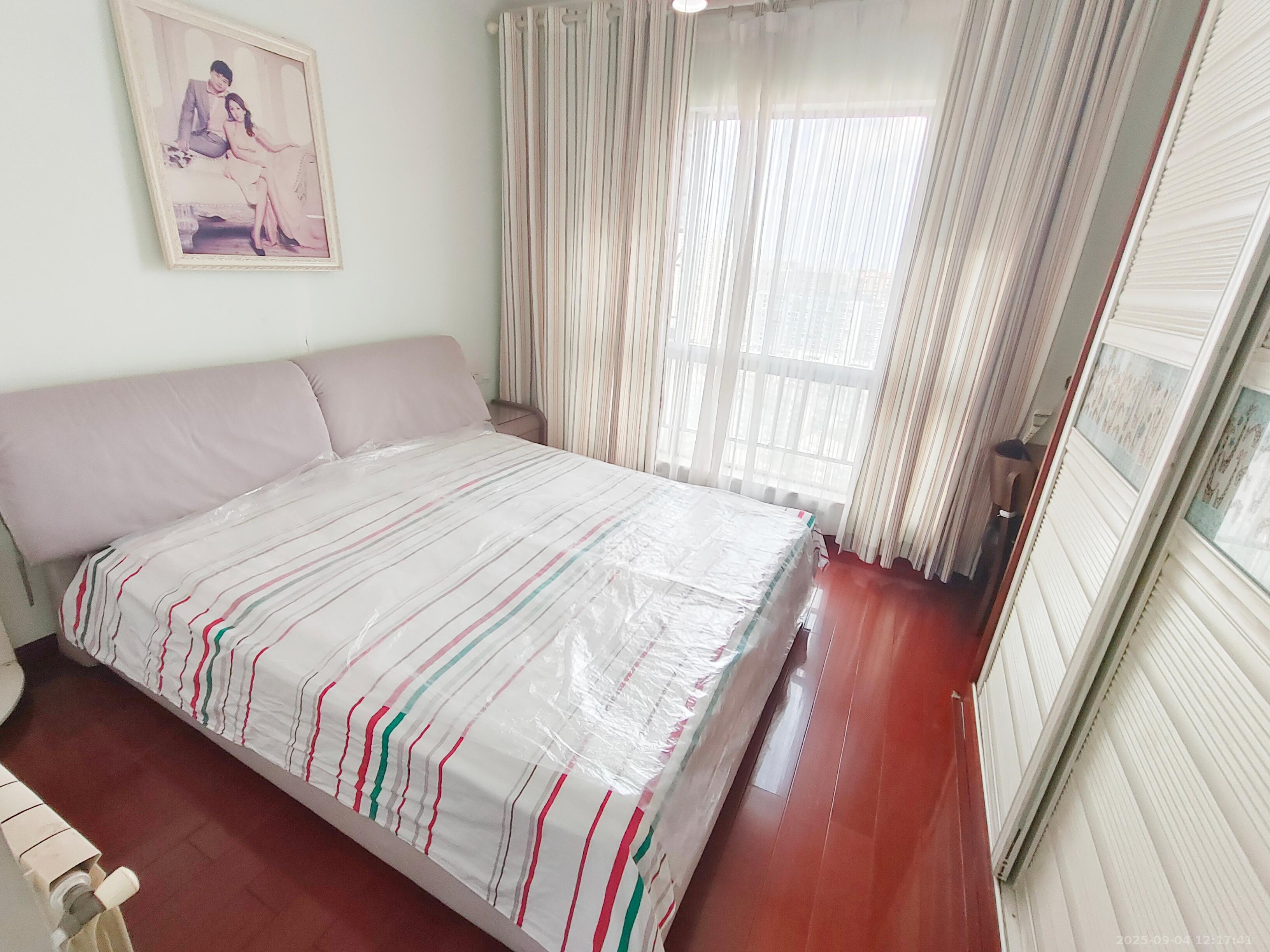 和庄  3室2厅1卫    2500.0元/月室内图