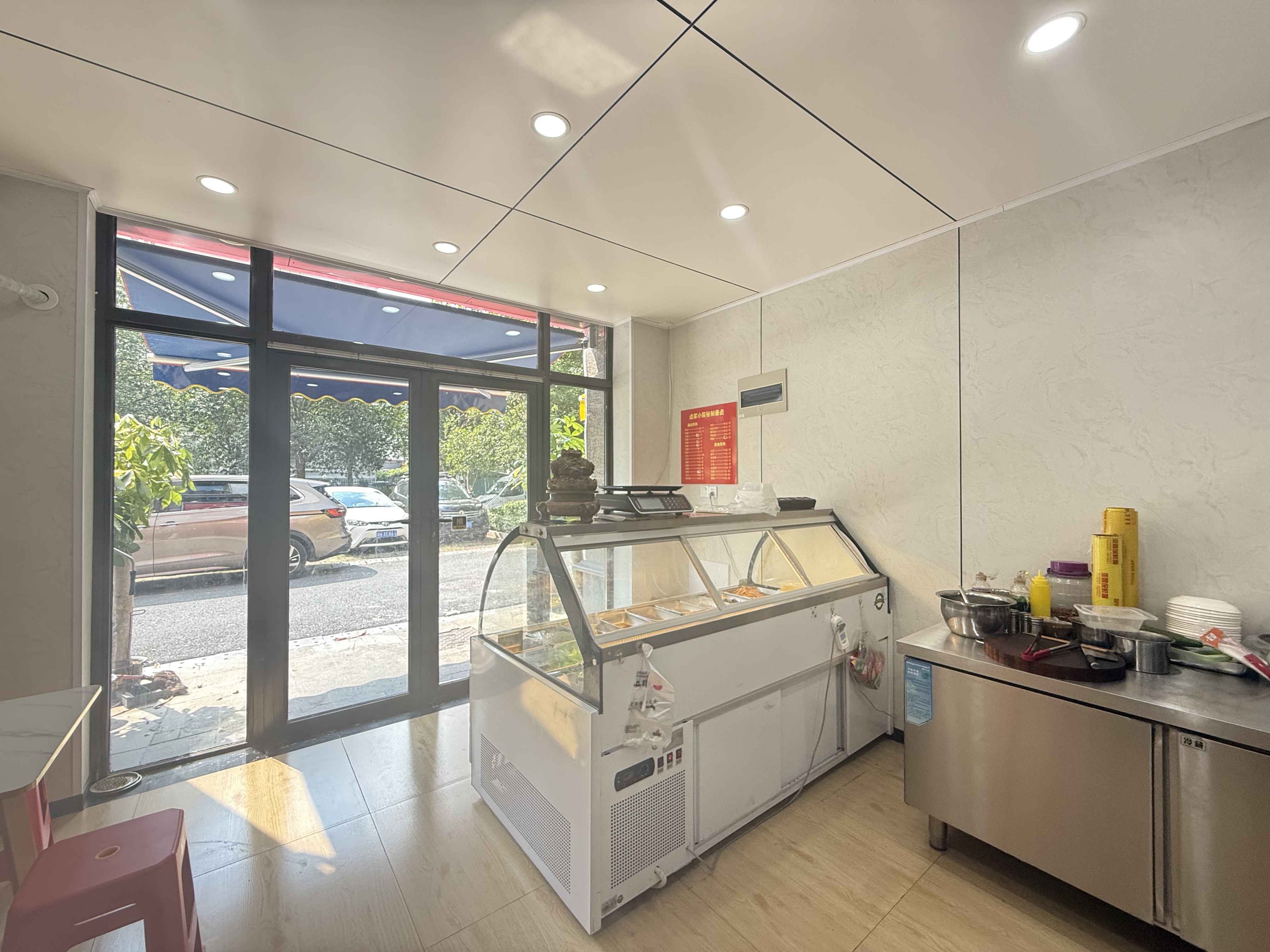 恒大绿洲 1室1厅2卫 2000.0元/月 恒大绿洲 1室1厅2卫 2000.0元/月室内图