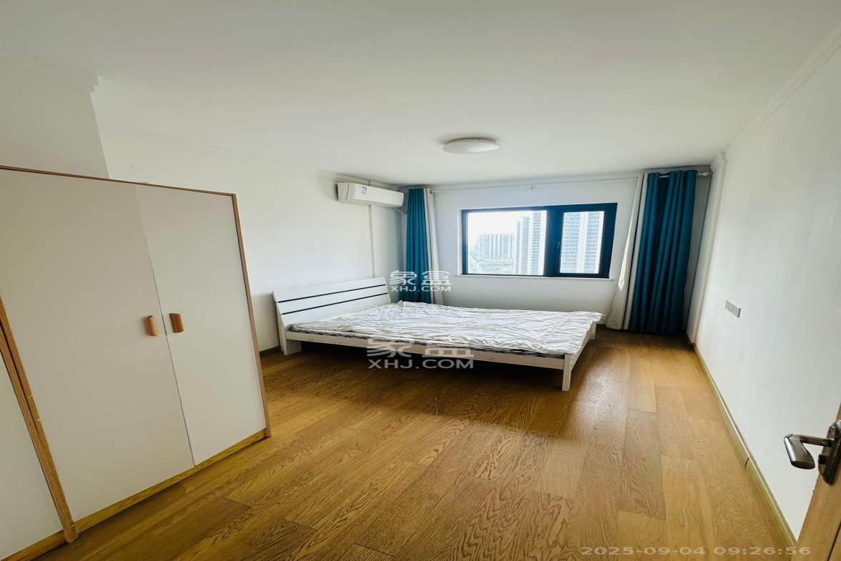 万润滨江天著  4室2厅2卫    2600.0元/月 万润滨江天著  4室2厅2卫    2600.0元/月室内图