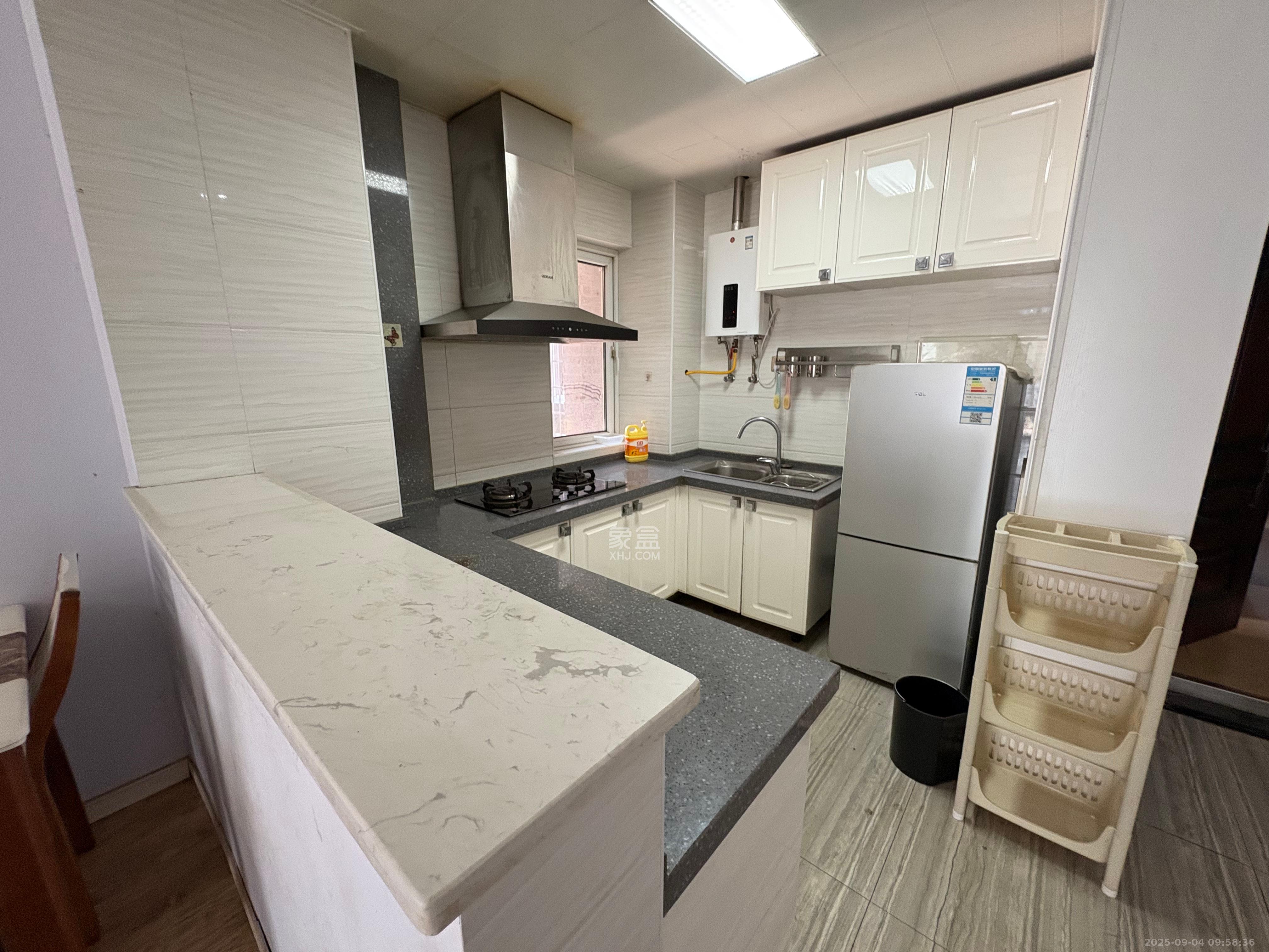 哈佛小镇(五矿哈佛小镇) 3室2厅1卫 1800.0元/月 哈佛小镇(五矿哈佛小镇) 3室2厅1卫 1800.0元/月室内图