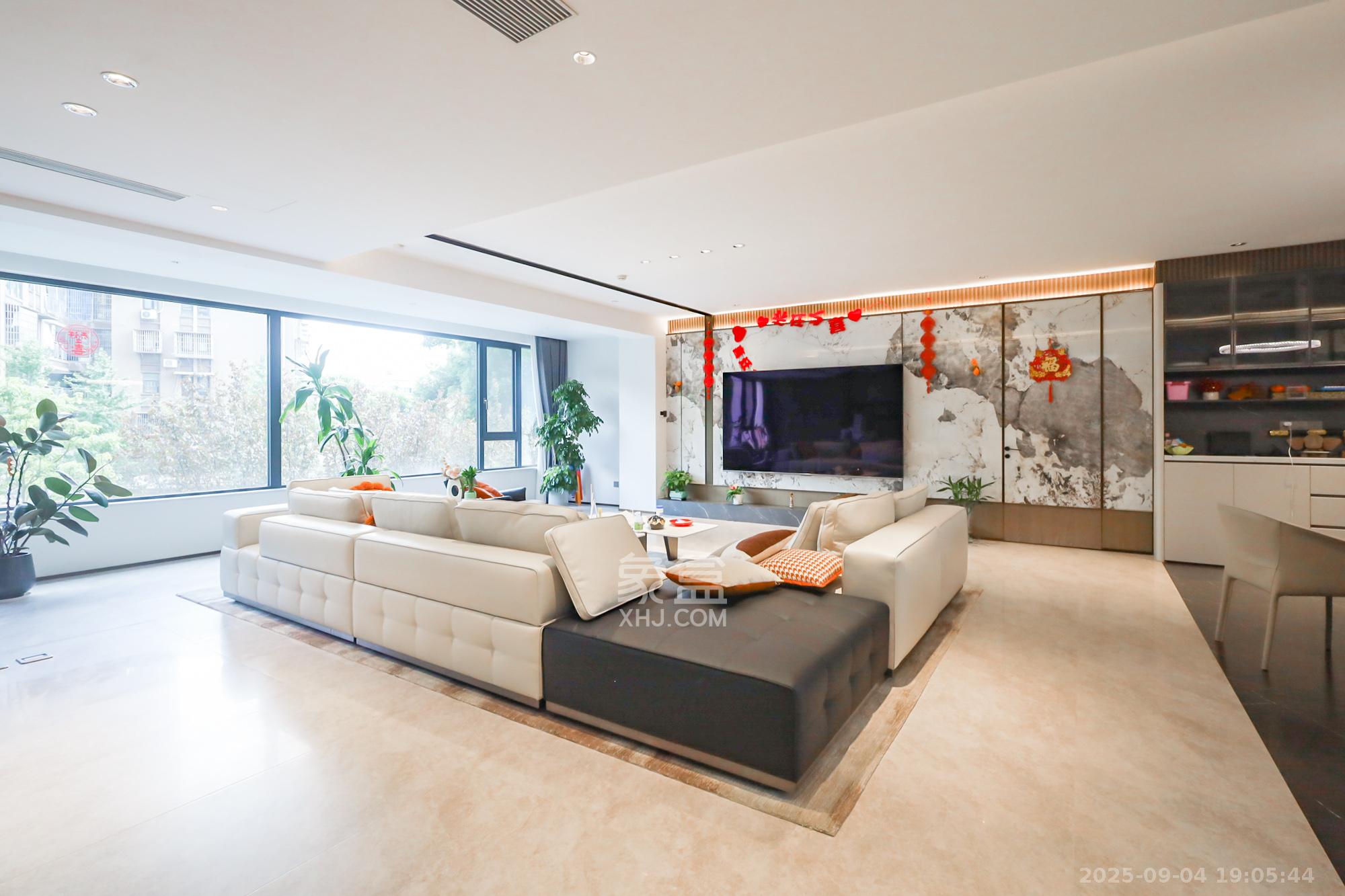 长沙悦府（华润万象城）  4室2厅3卫    568.0万其他