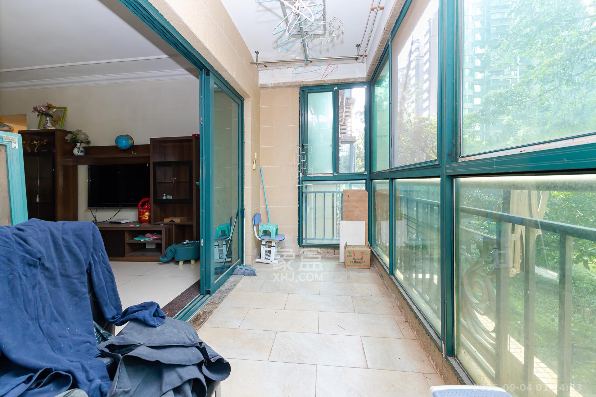 恒大名都 4室2厅2卫 76.50万 恒大名都 4室2厅2卫 76.50万阳台