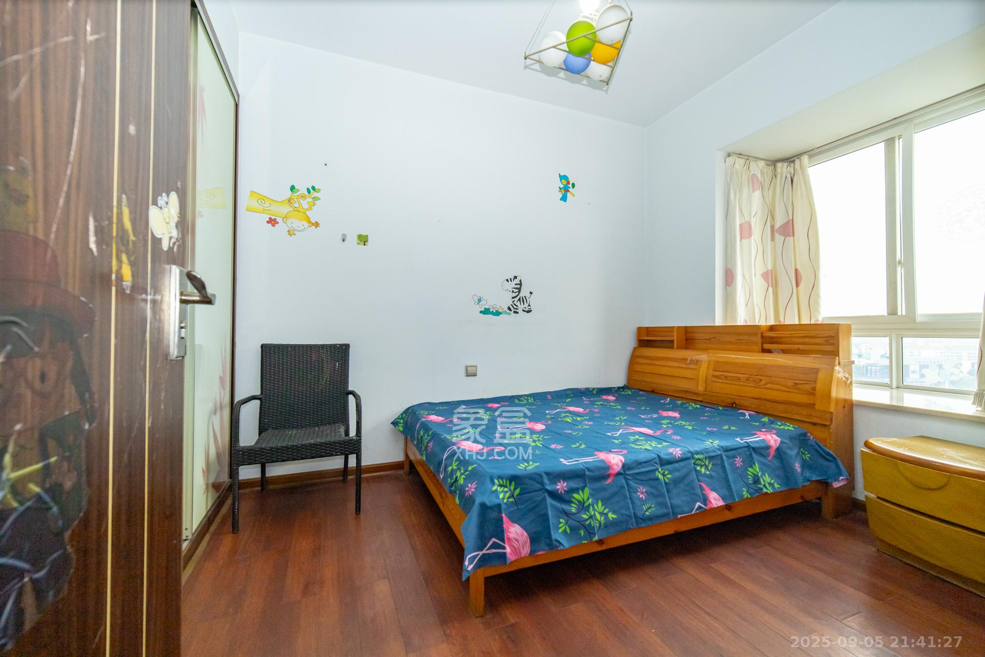 楚天馨苑 2室2厅1卫 55.0万 楚天馨苑 2室2厅1卫 55.0万卧室