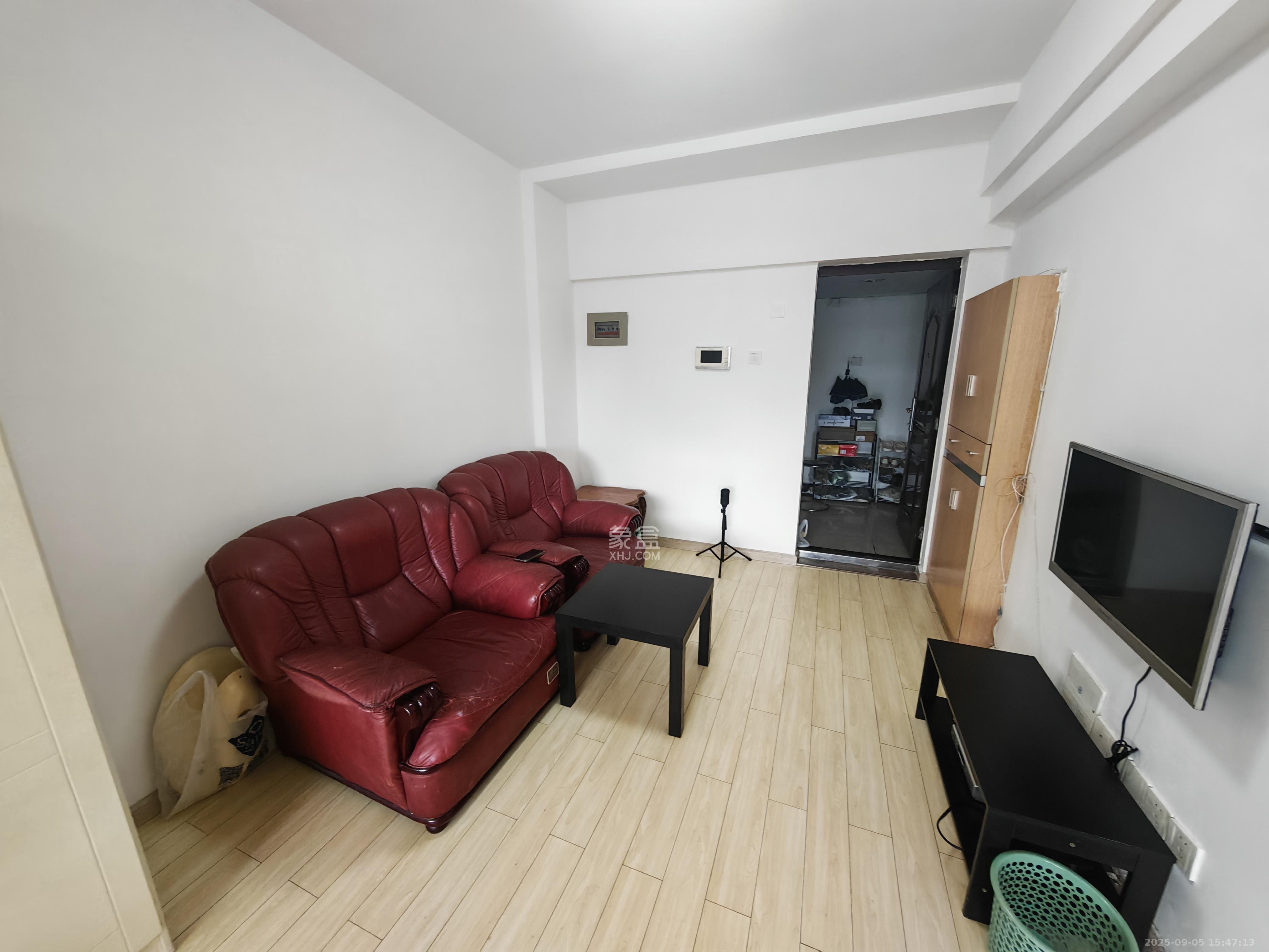 中信文化广场(中信新城二期)  1室1厅1卫    1100.0元/月 中信文化广场(中信新城二期)  1室1厅1卫    1100.0元/月室内图