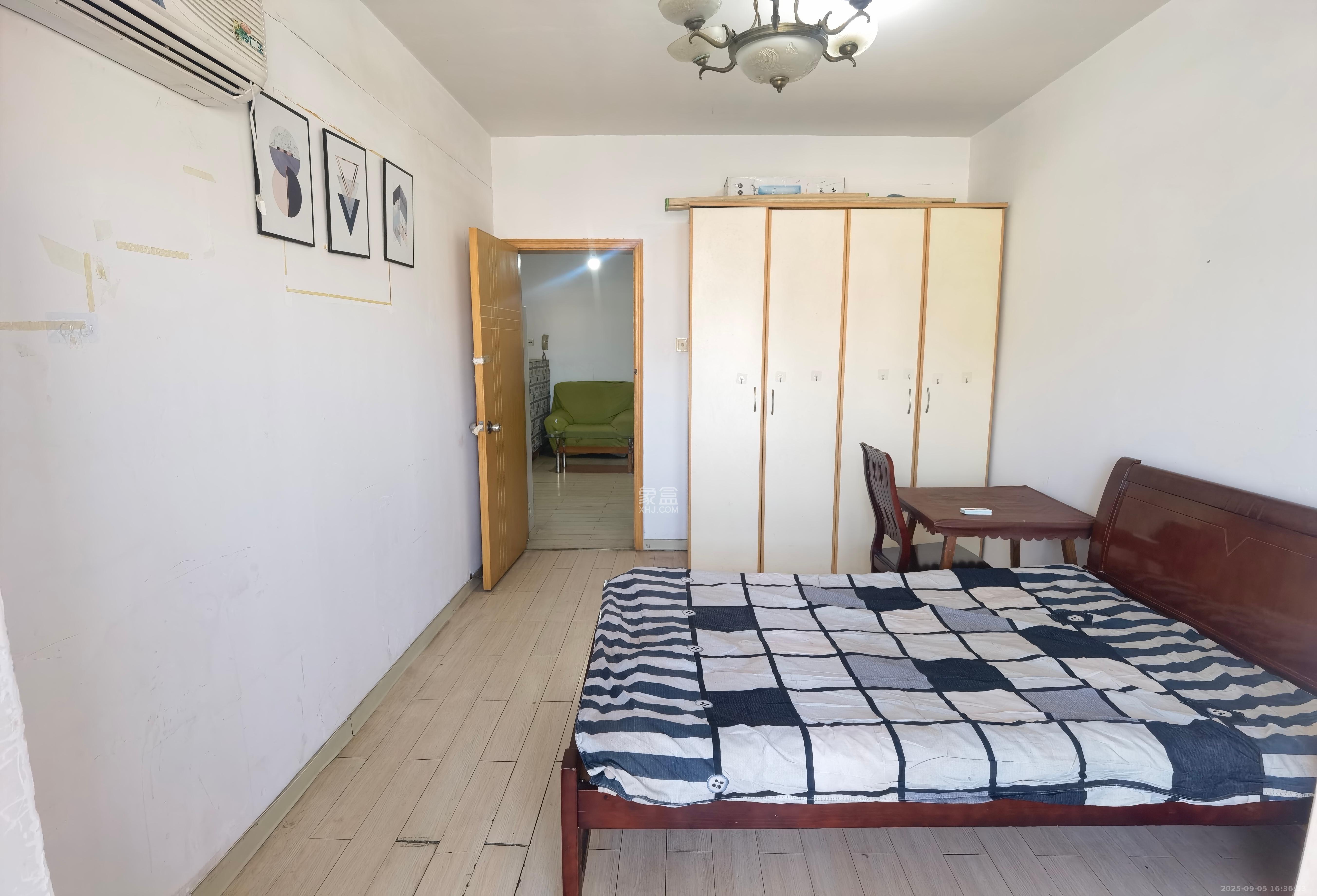 枫林美景  2室2厅1卫    1850.0元/月室内图