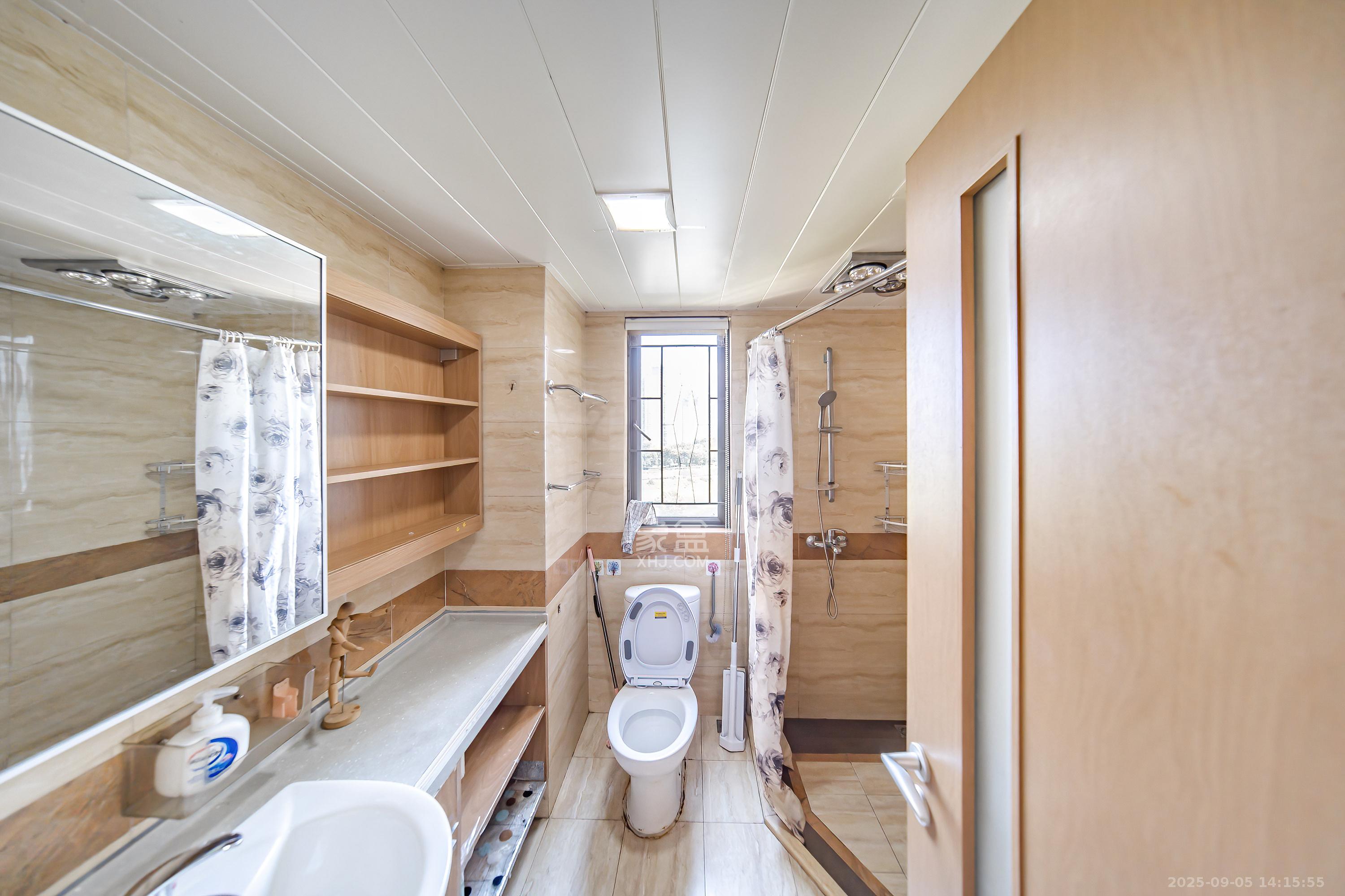 万科白鹭郡 3室2厅1卫 105.0万 万科白鹭郡 3室2厅1卫 105.0万卫生间