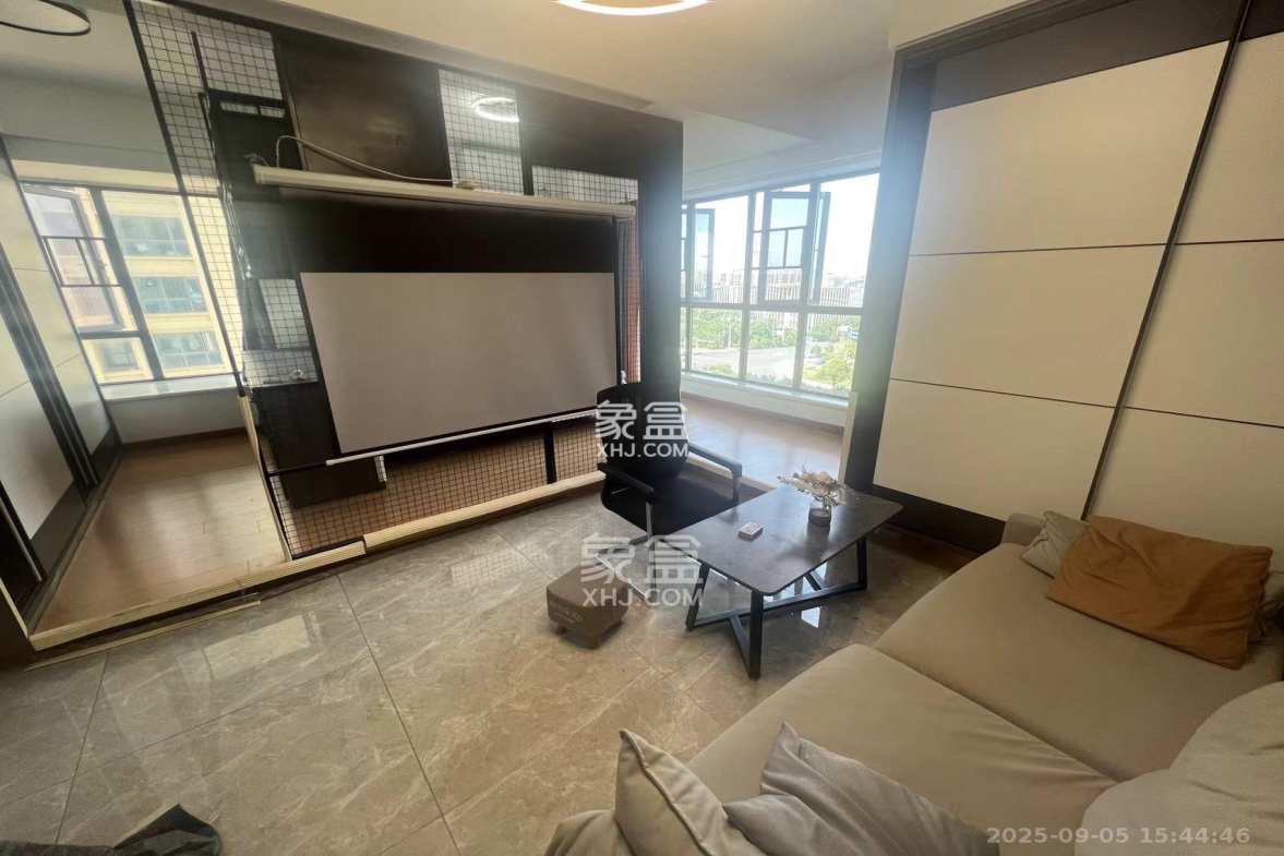 中南国际眼镜城(中伟商业中心)  1室1厅1卫    1500.0元/月 中南国际眼镜城(中伟商业中心)  1室1厅1卫    1500.0元/月室内图