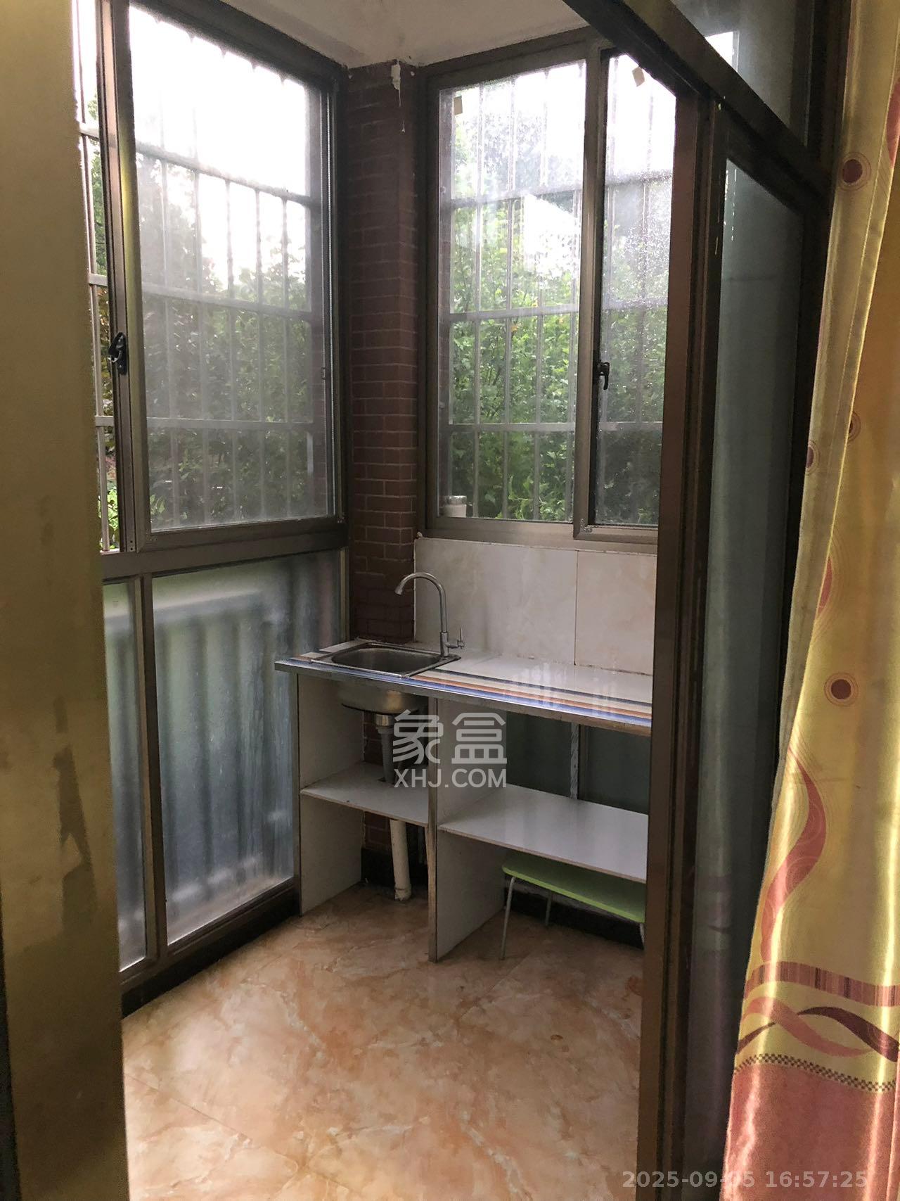 香樟鑫都  1室1厅1卫    850.0元/月室内图