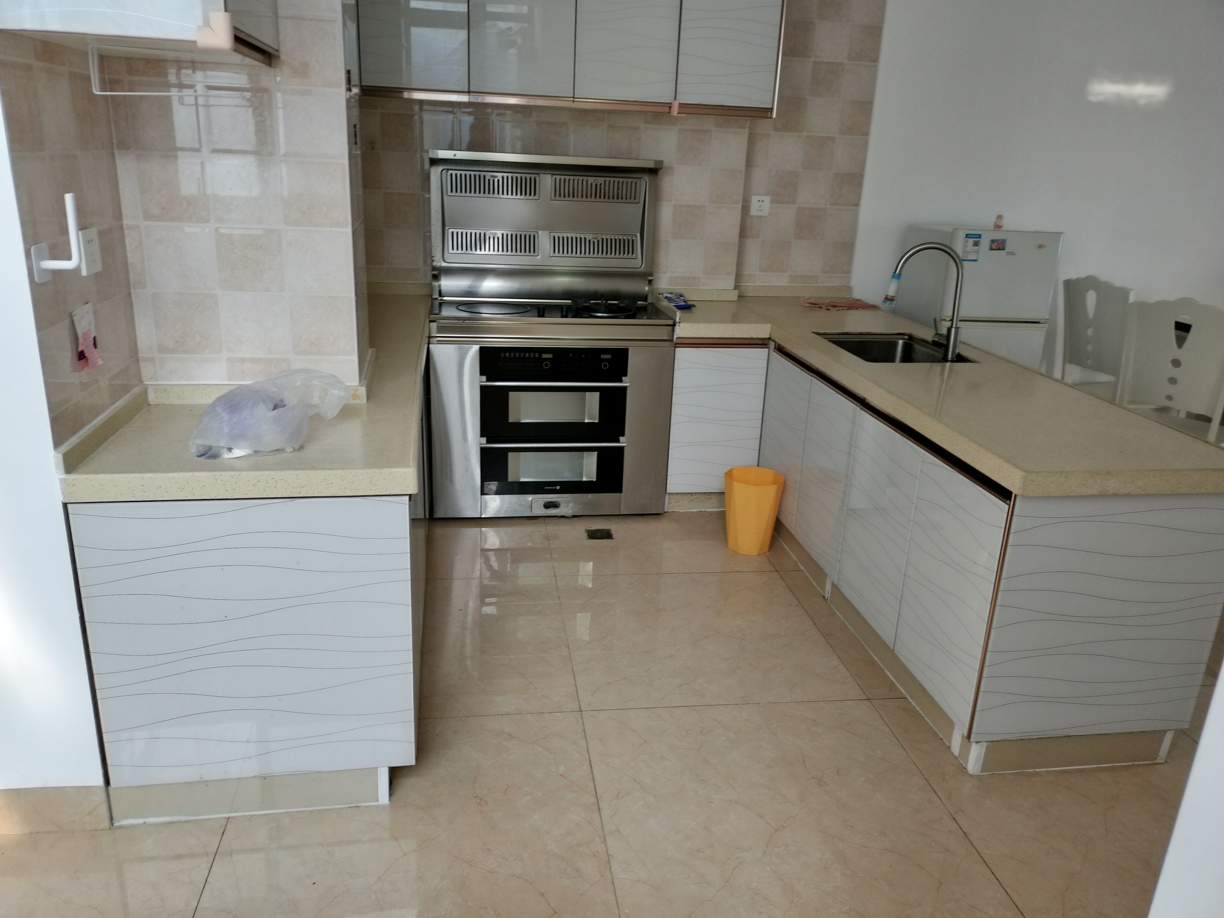 盛达景都三期  2室1厅1卫    3500.0元/月 盛达景都三期  2室1厅1卫    3500.0元/月室内图