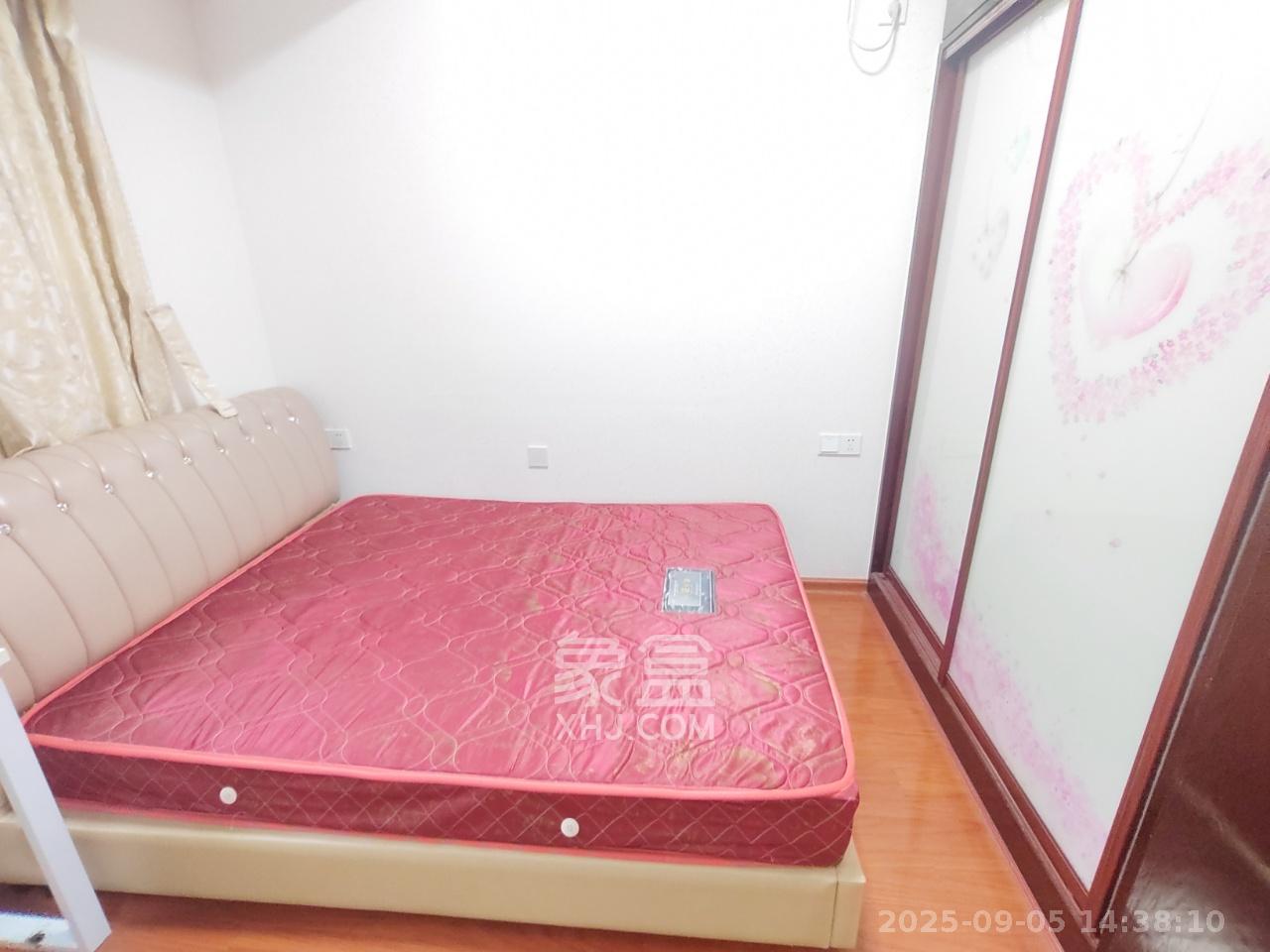 万博汇  2室1厅1卫    2200.0元/月室内图