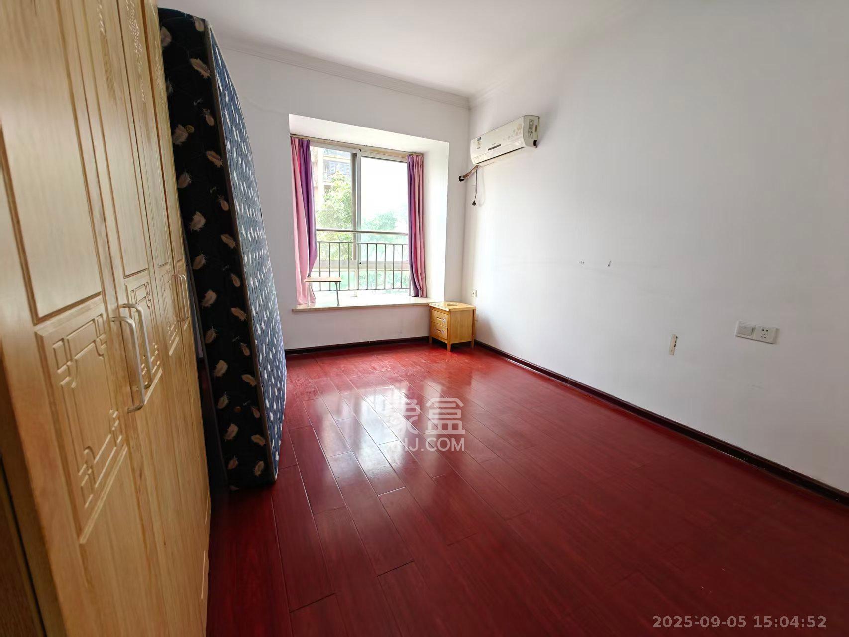 星城荣域 3室2厅1卫 2600.0元/月 星城荣域 3室2厅1卫 2600.0元/月室内图