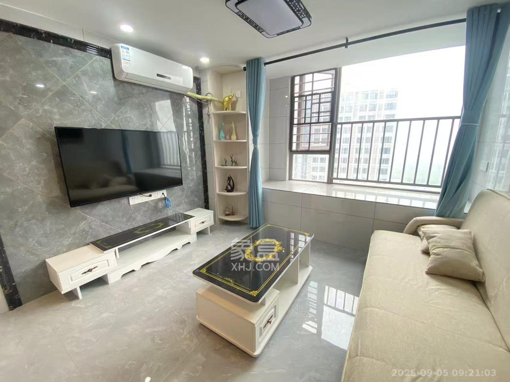 信诚湘江揽月（至善美景大厦）  2室2厅1卫    1700.0元/月室内图