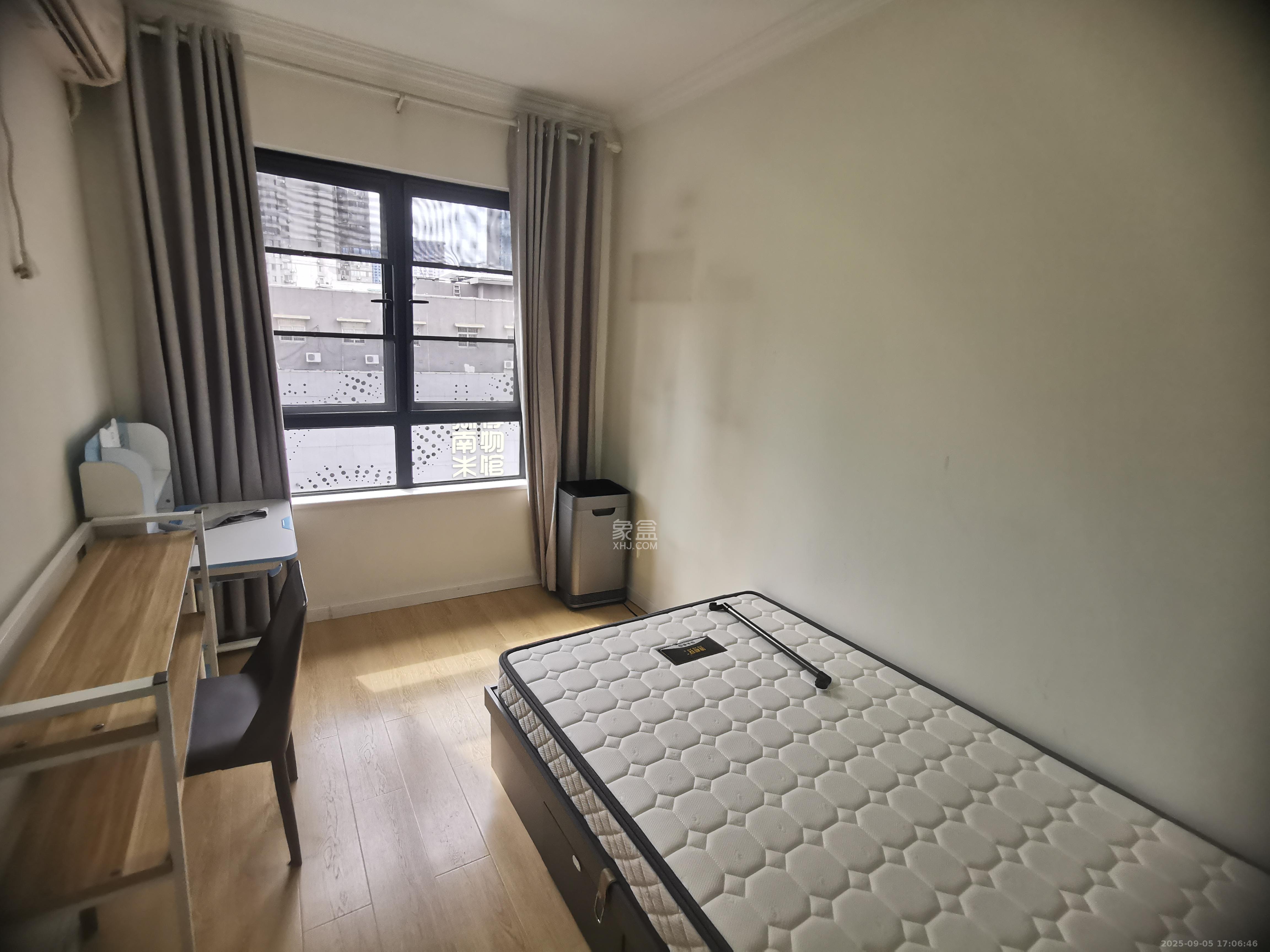 韭菜园嘉苑  4室2厅2卫    5200.0元/月 韭菜园嘉苑  4室2厅2卫    5200.0元/月室内图