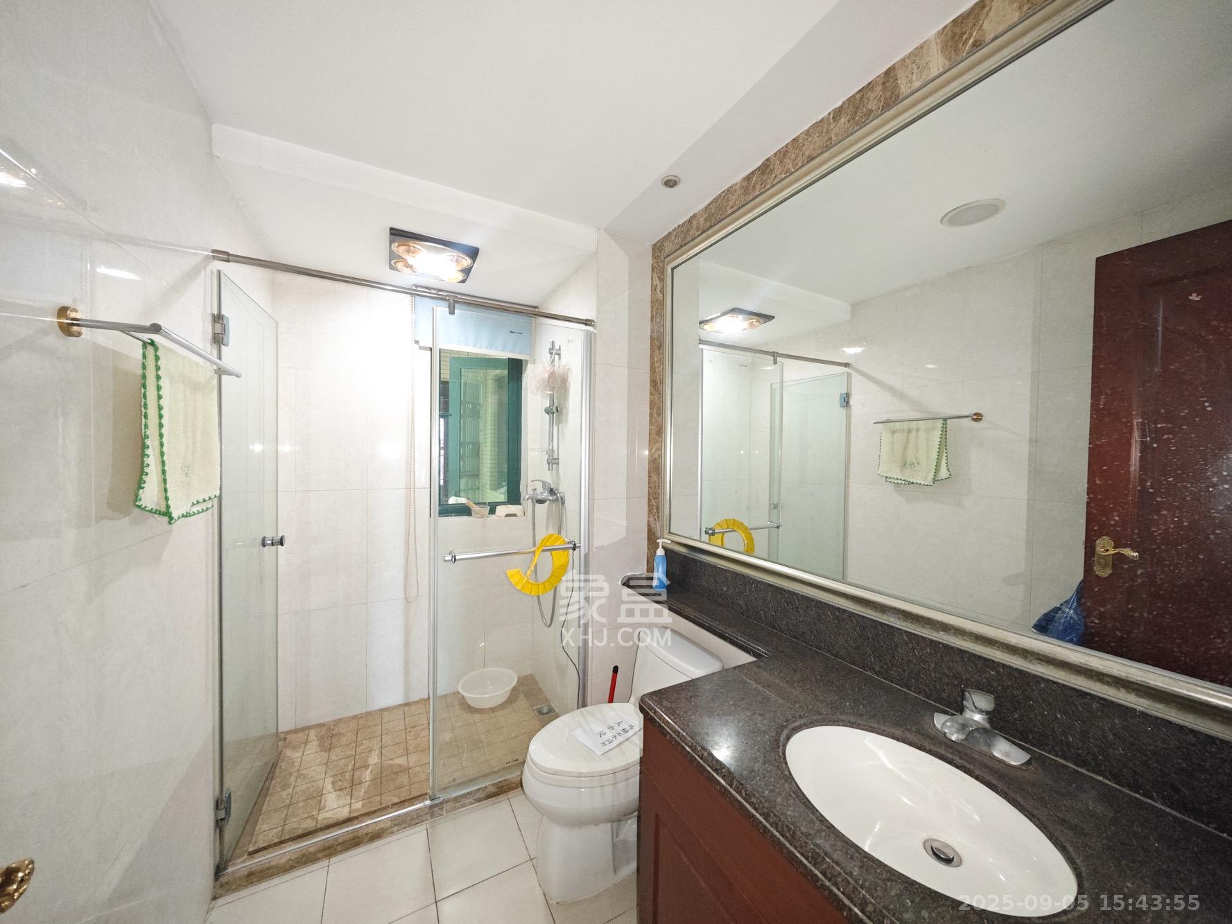 恒大城 3室2厅2卫 2000.0元/月 恒大城 3室2厅2卫 2000.0元/月室内图