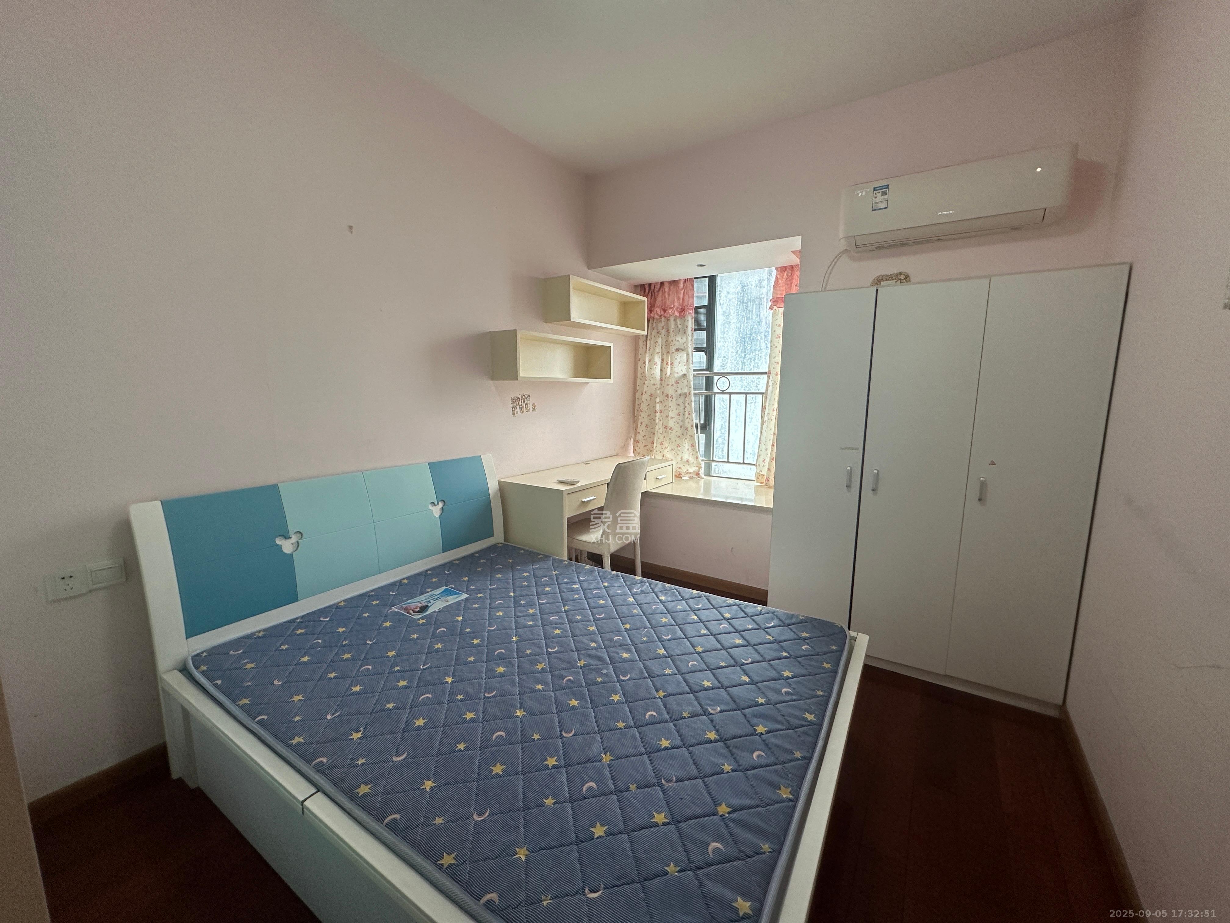 滨江君悦香邸 3室2厅2卫 3300.0元/月 滨江君悦香邸 3室2厅2卫 3300.0元/月室内图