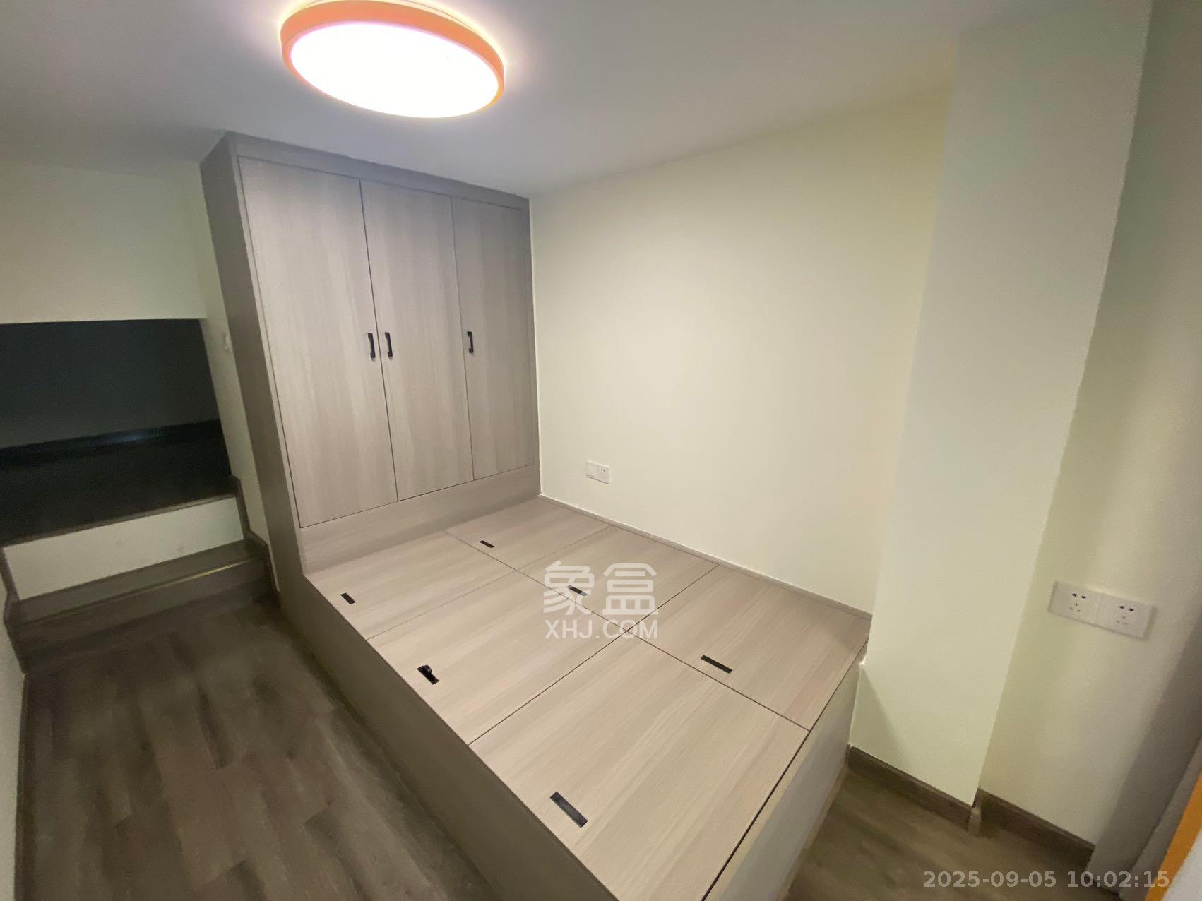 弘坤云寓  1室1厅1卫    2400.0元/月室内图