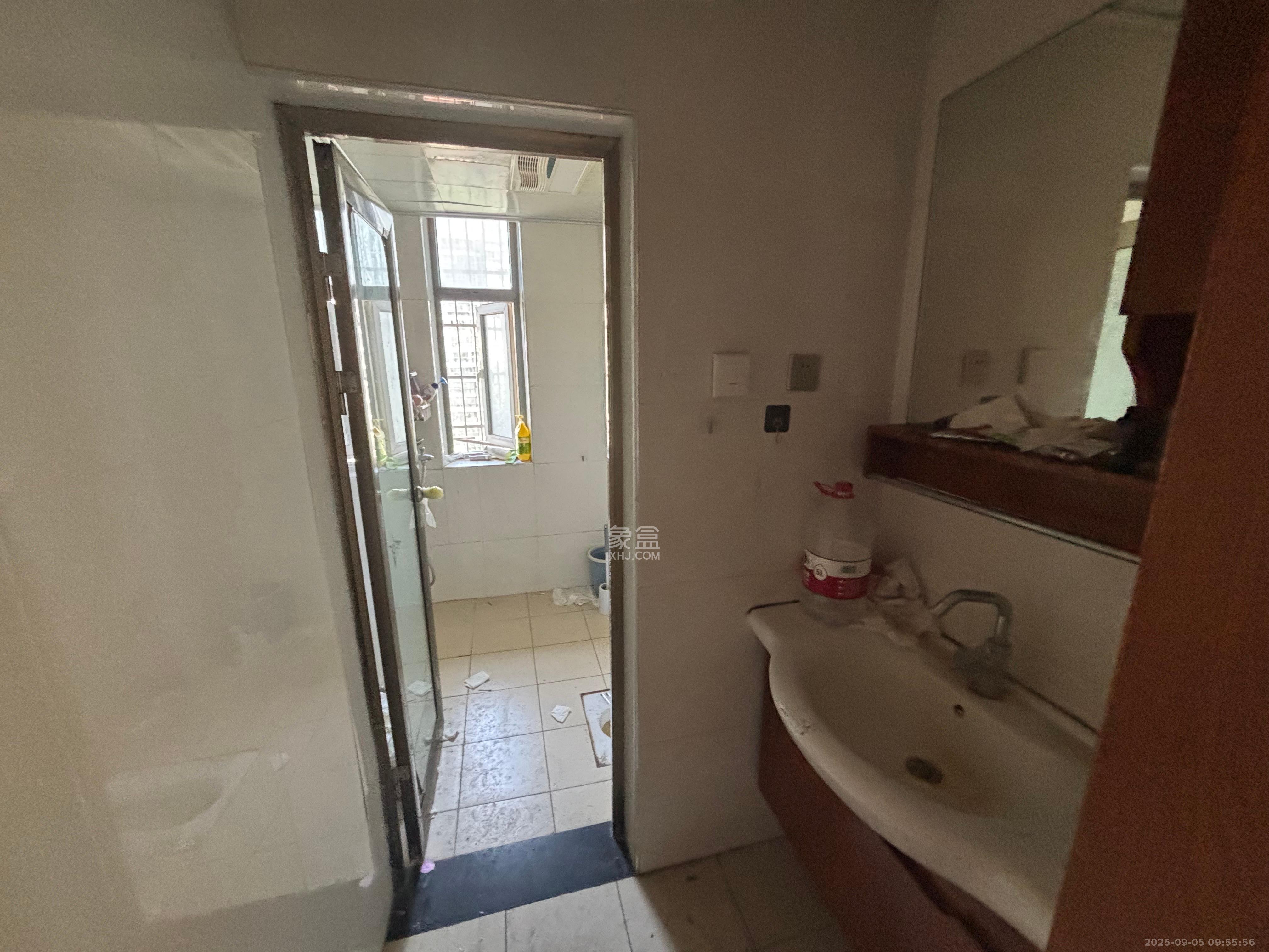 红区抽屉  3室1厅1卫    3000.0元/月室内图